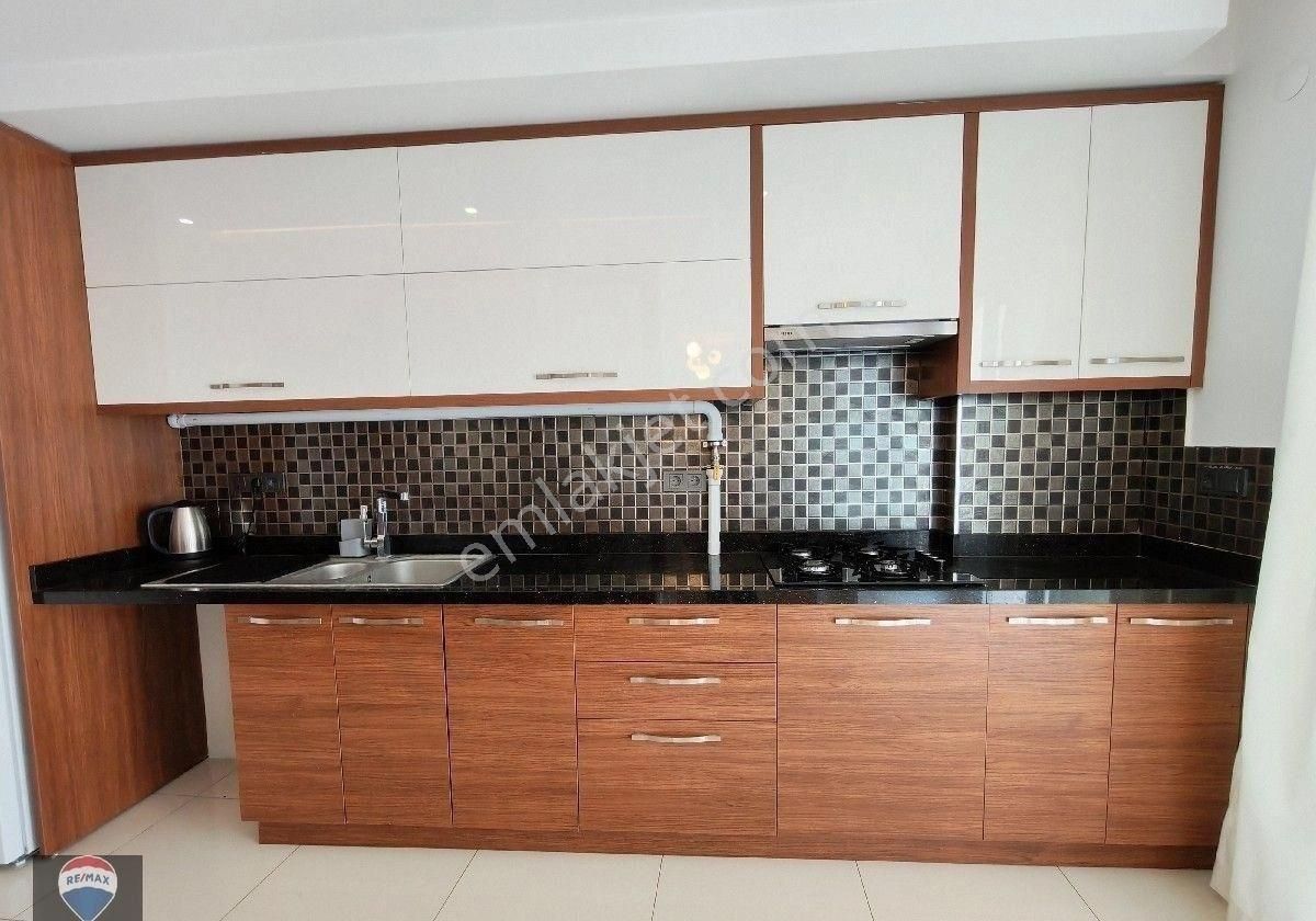 Kuşadası Değirmendere Mah. Adasiesta Sitesinde,açık/kapalı Havuzlu,oyun Parklı,doğalgazlı, Geniş 3+1 - Görsel 6