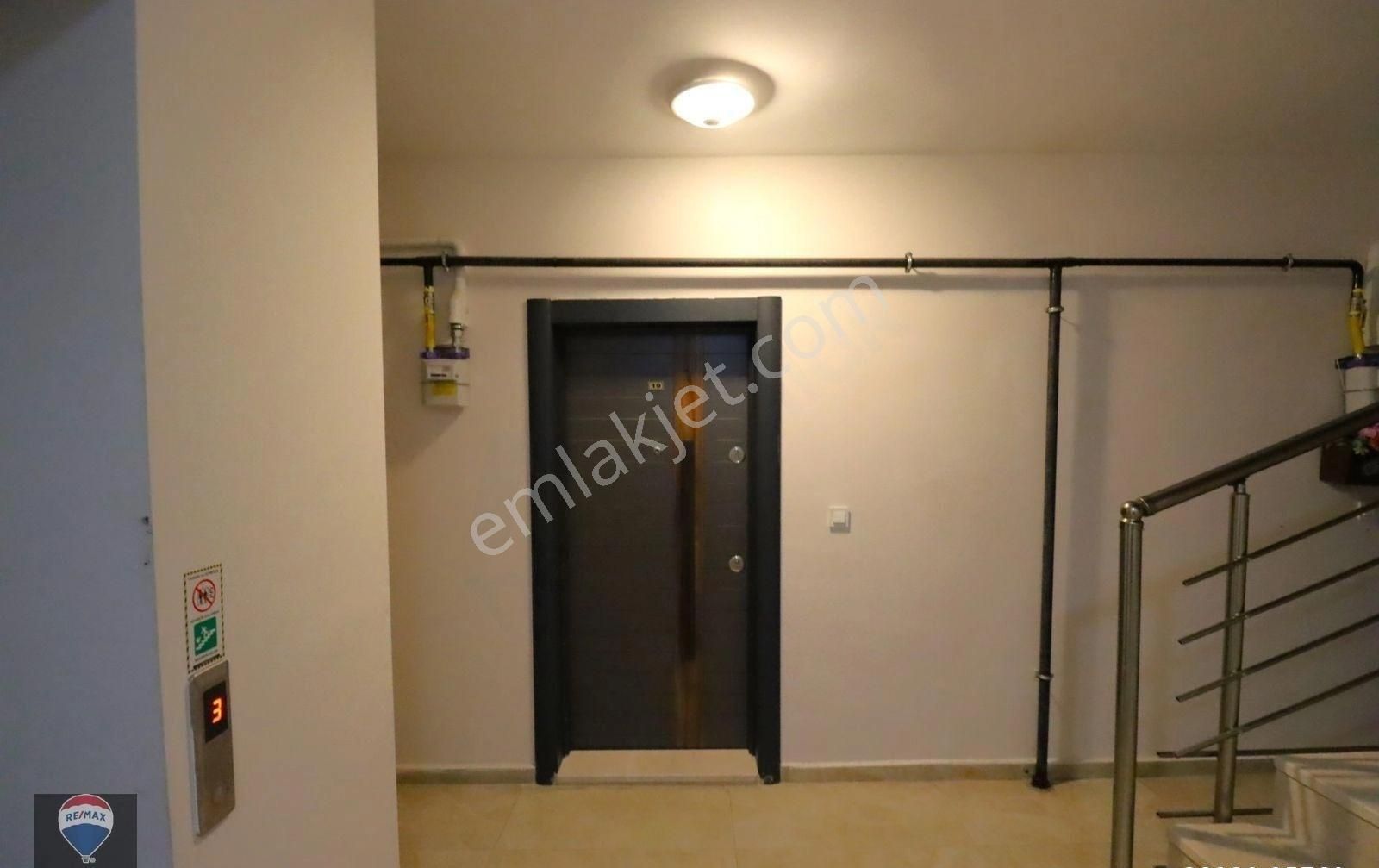 Kuşadası Havuzlu Yeni Siteiçinde Deniz Manzaralı Kaloriferli - Görsel 2