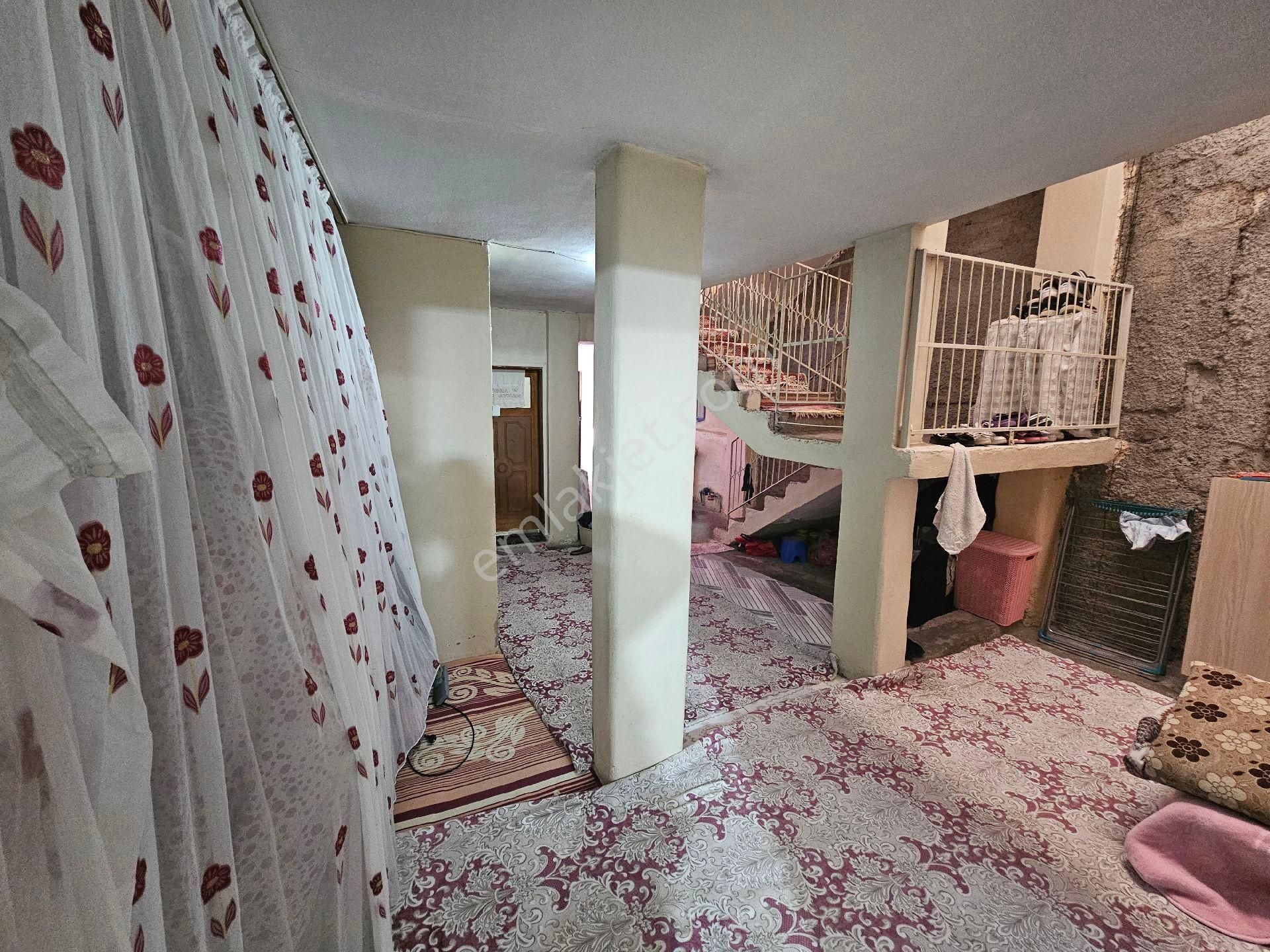 Seyhan Da Mirzaçelebi Mh105mt 2 Katlı Müstakil Evçarşıya Okulaher Yere Yürüme Mesafesinde - Görsel 8