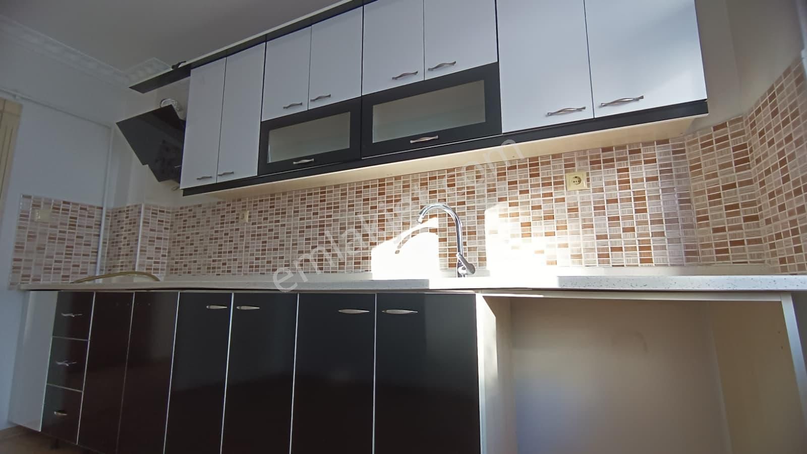 Yayla Sağlık Ocağı Yakını Asansörlü Ara Kat Kiralık 3+1 Daire - Görsel 19