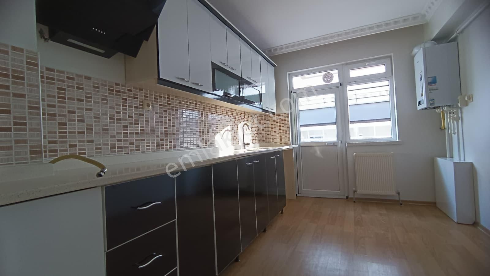 Yayla Sağlık Ocağı Yakını Asansörlü Ara Kat Kiralık 3+1 Daire - Görsel 22