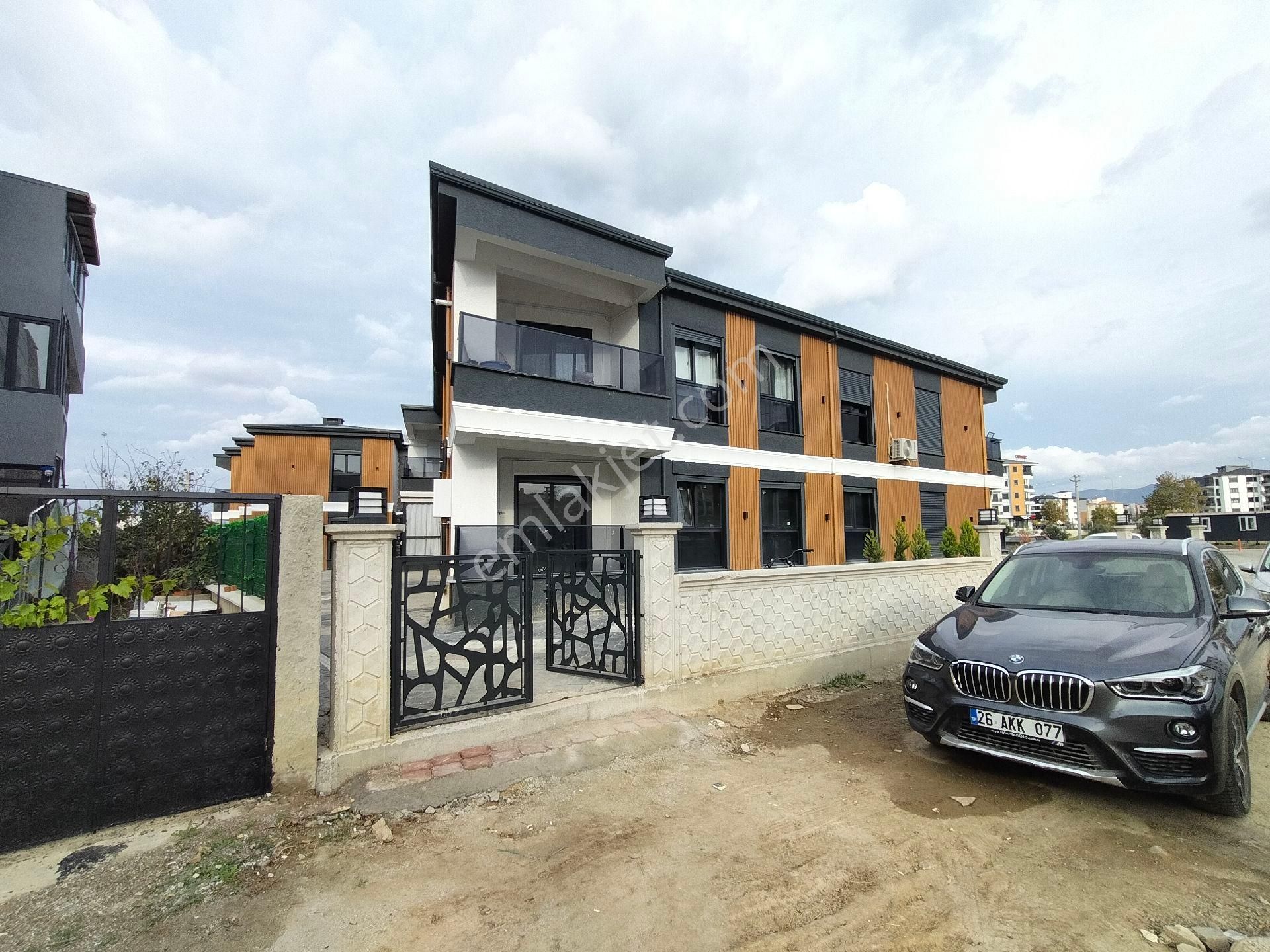 Balıkesir Burhaniye Hürriyet Mahallesi Nde 2+1 Açık Mutfak Dairemiz Satılıktır