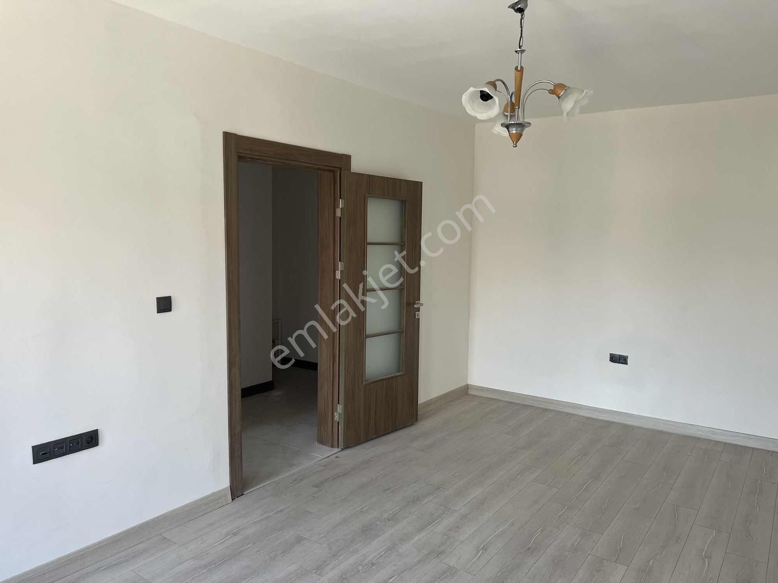 Uşak Merkez Anıttepe Tokilerde Satılık 2+1 Daire - Görsel 12