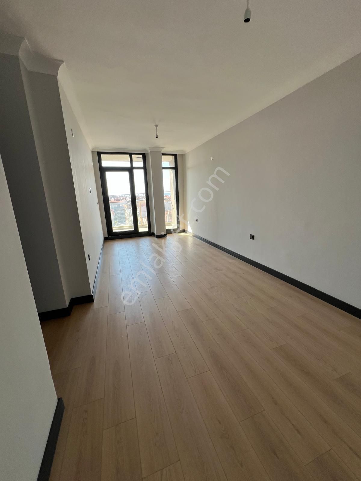 Lapseki De Boğaz Manzaralı 3+1 Satılık Daire - Görsel 9