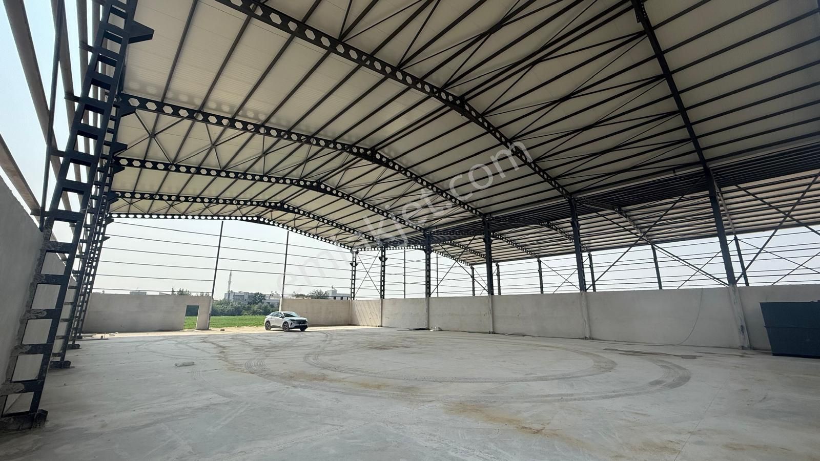 Zorlu Gayrimenkul'den Levent Mah'de 1000m2 Depo İşyeri Kiralık - Görsel 5