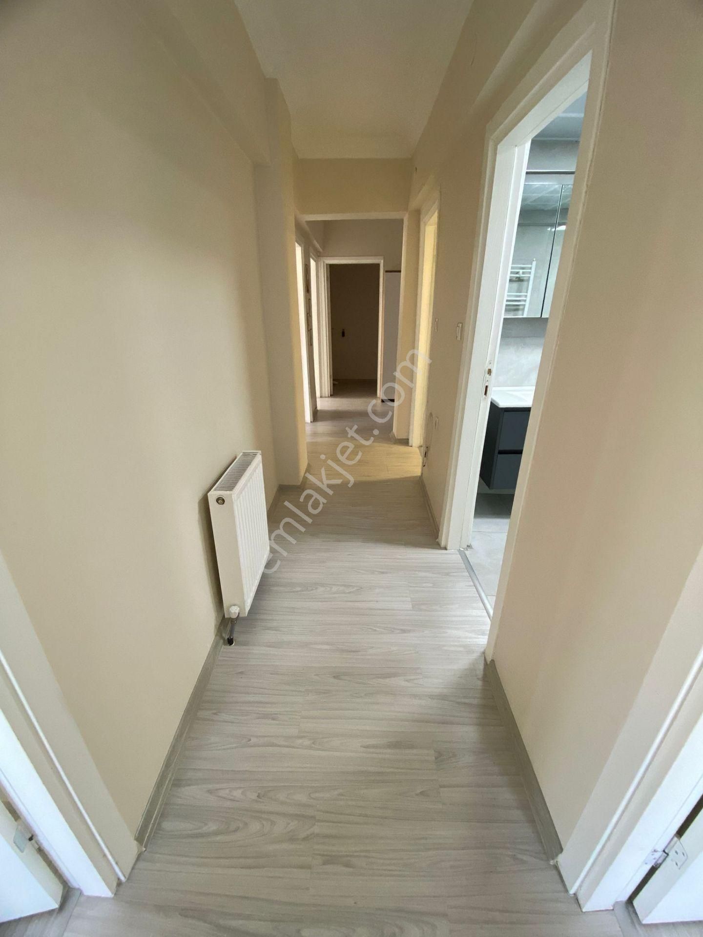 Tandoğan Mh'de Park Cepheli 3+1 Salon Bağımsız Ara Katta Full+full Yapılı Daire - Görsel 12