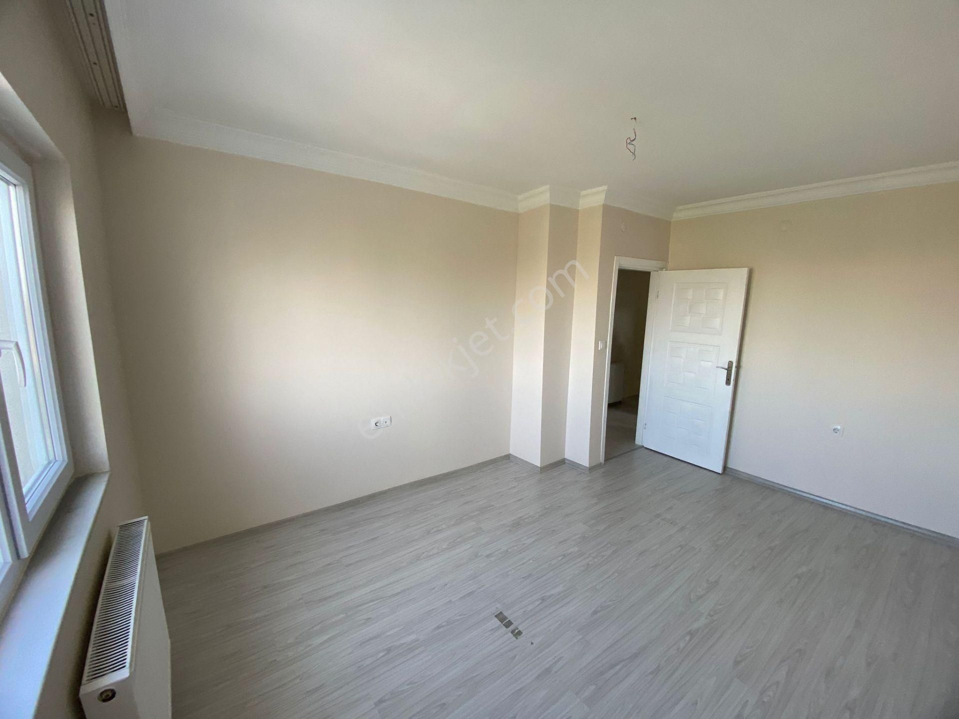 Tandoğan Mh'de Park Cepheli 3+1 Salon Bağımsız Ara Katta Full+full Yapılı Daire - Görsel 6