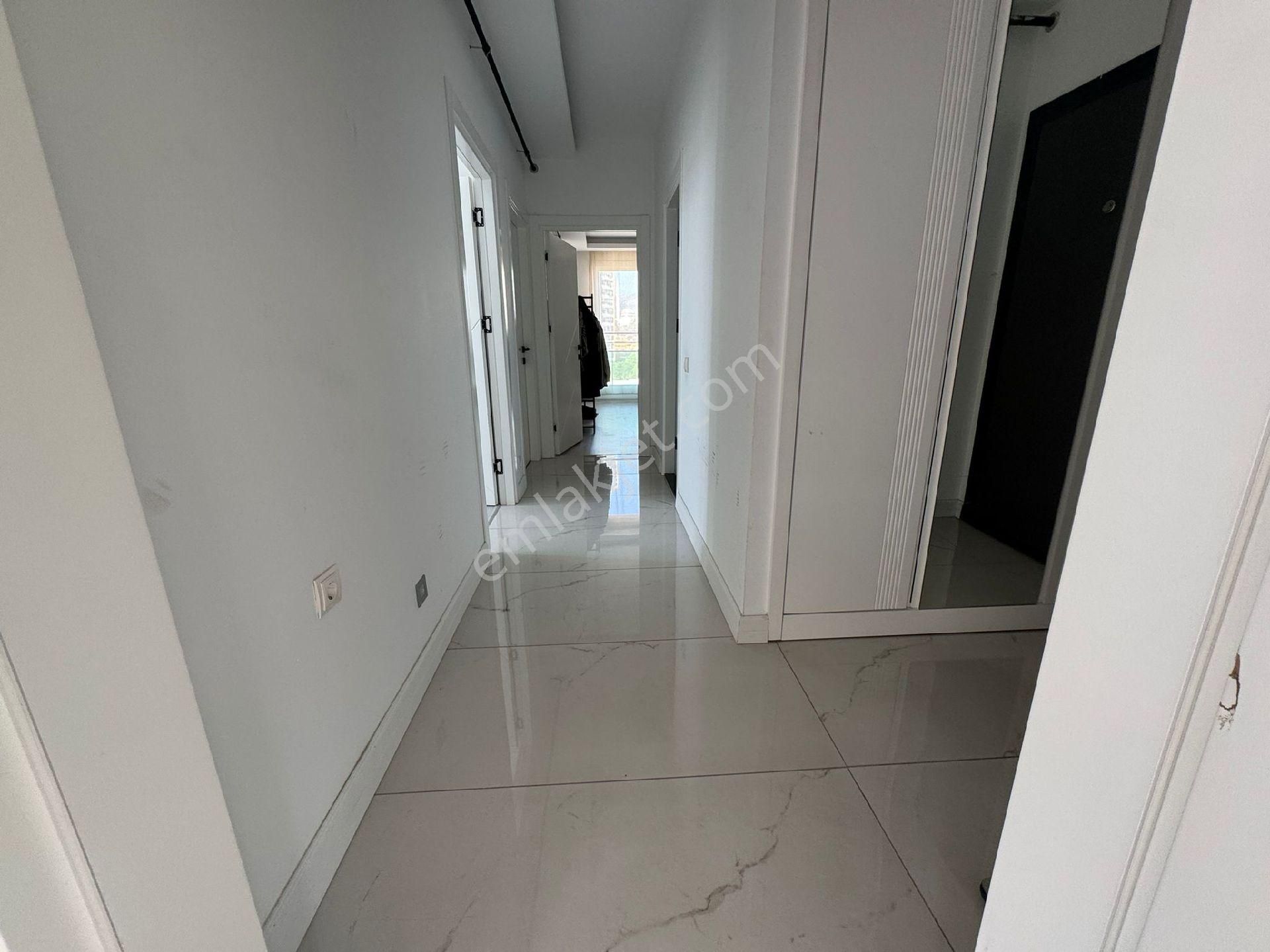 Üstünkent Emlak'tan 50.yıl Mah 3+1 Satılık Daire - Görsel 4