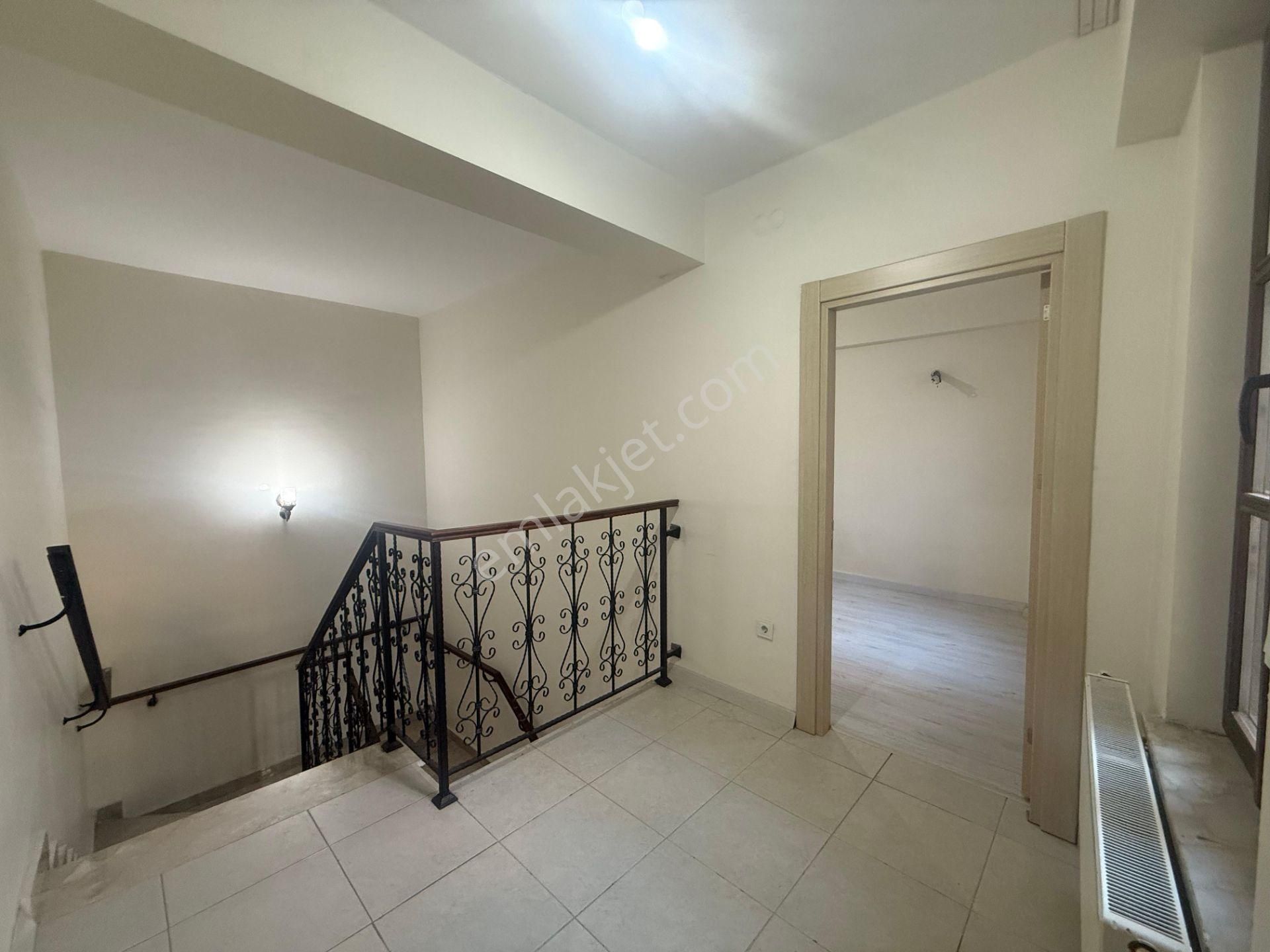 Diyarbakırın Turistik Bölgesinde Köşk Havasında 3+1 2 Katlı Villamız Sizlerle - Görsel 14