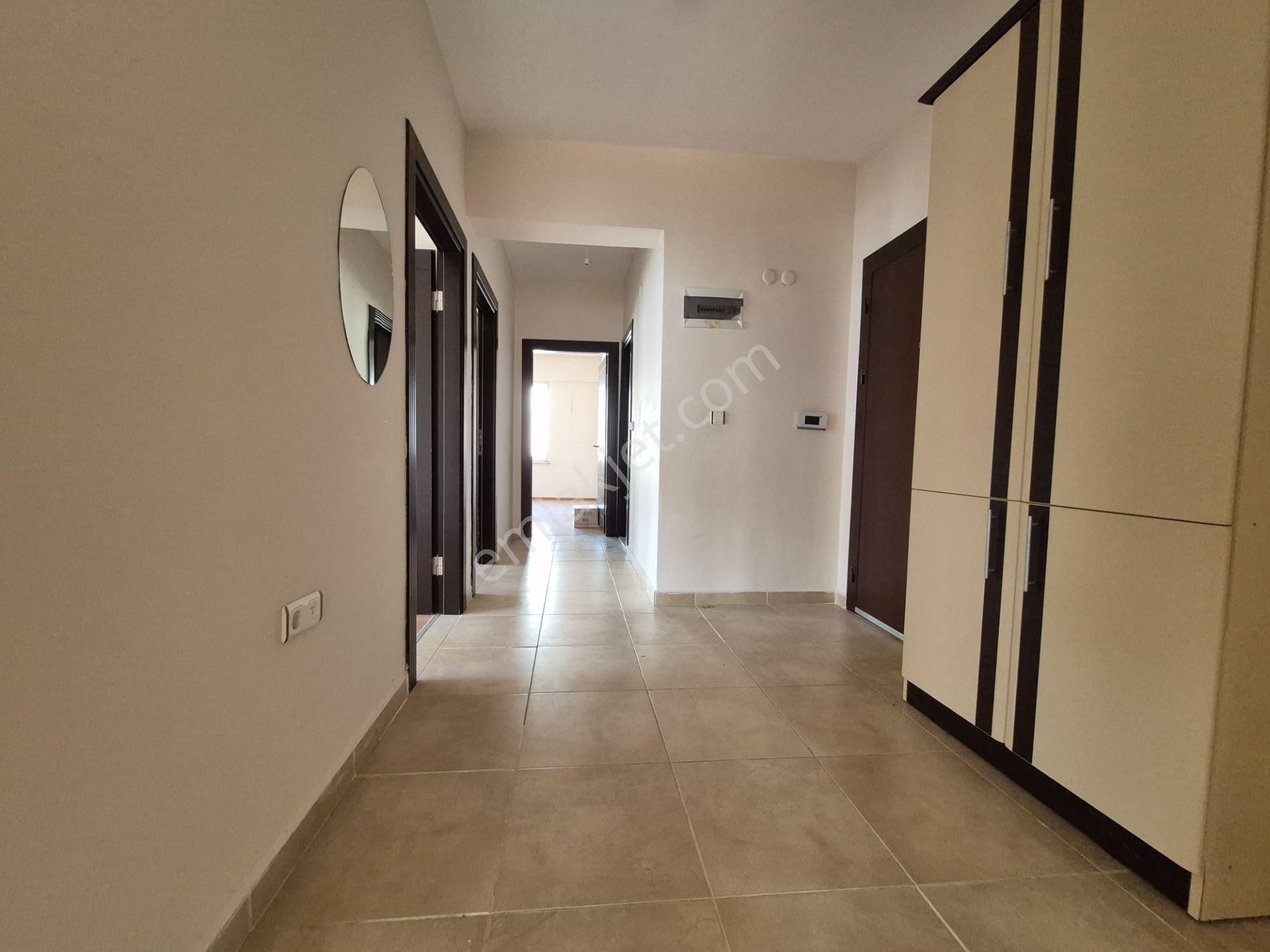 Liman Mahallesinde Site İçi 3+1 Havuzlu Satılık Fırsat Daire! - Görsel 3