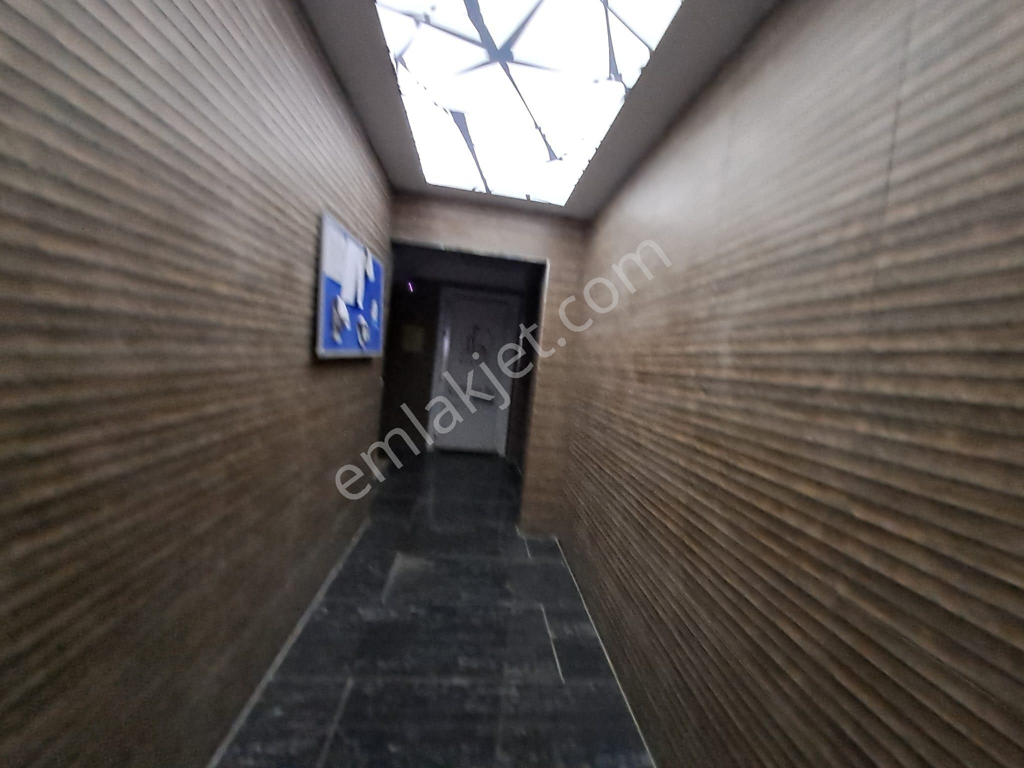 Samsun Atakum Körfez Tramvay 20 Mt Eşyalı 1+1 Acil Satılık Daire - Görsel 3