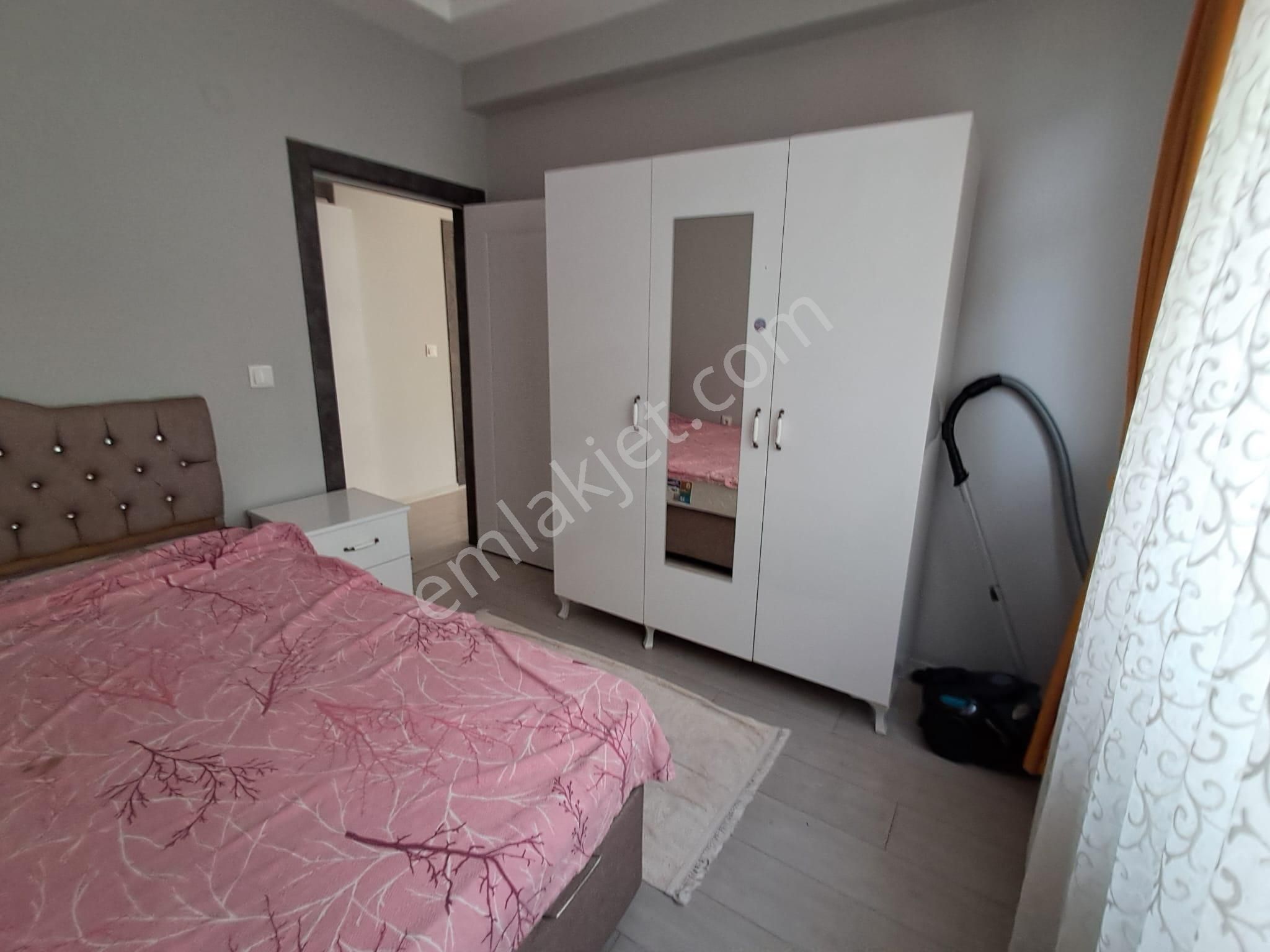 Samsun Atakum Körfez Tramvay 20 Mt Eşyalı 1+1 Acil Satılık Daire - Görsel 4