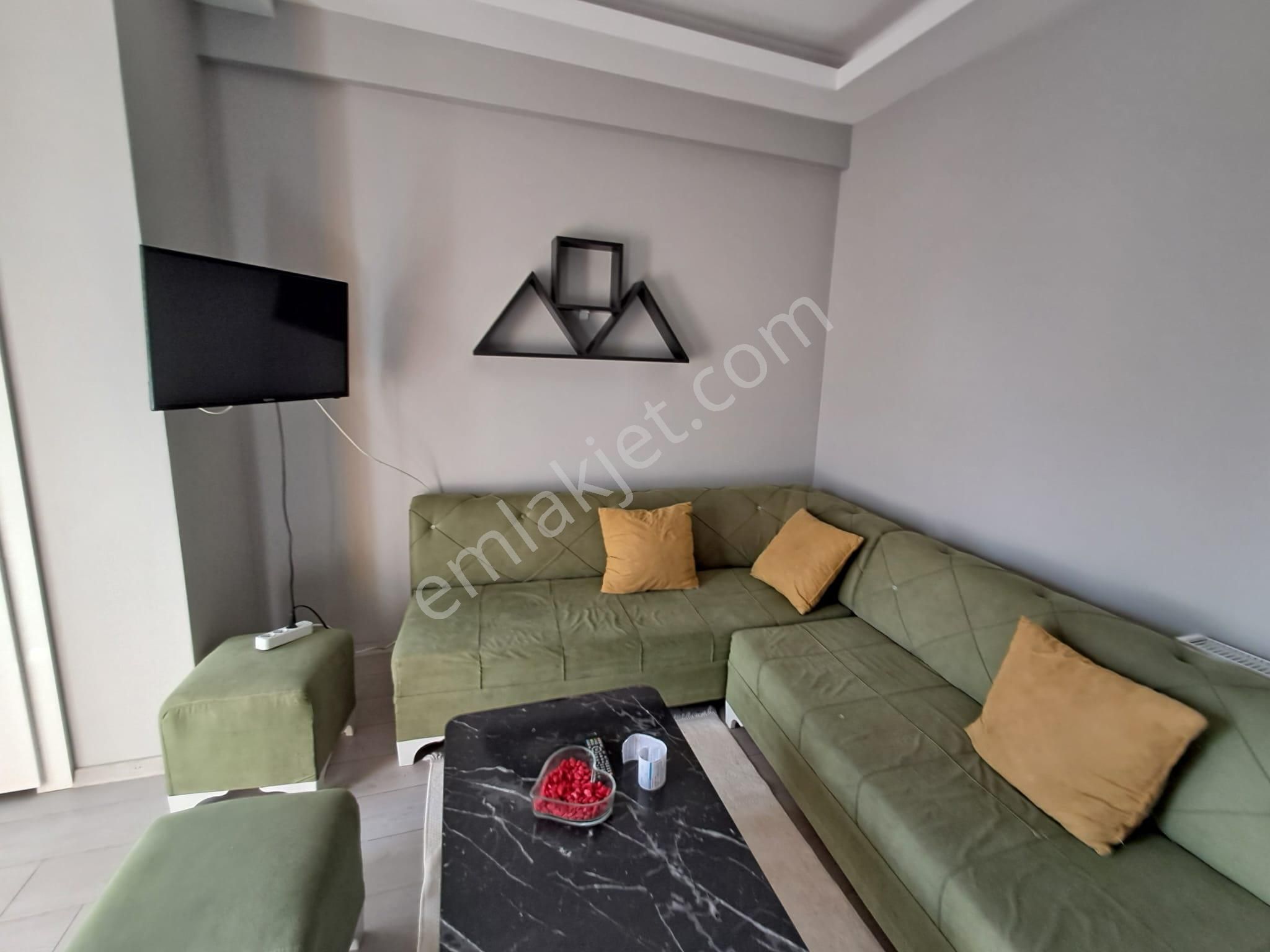 Samsun Atakum Körfez Tramvay 20 Mt Eşyalı 1+1 Acil Satılık Daire - Görsel 6