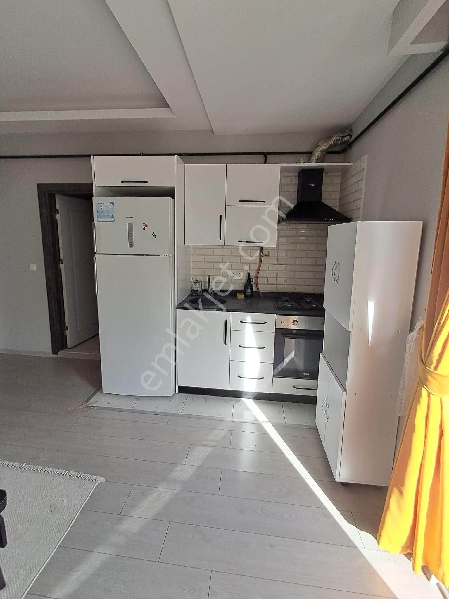 Samsun Atakum Körfez Tramvay 20 Mt Eşyalı 1+1 Acil Satılık Daire - Görsel 12