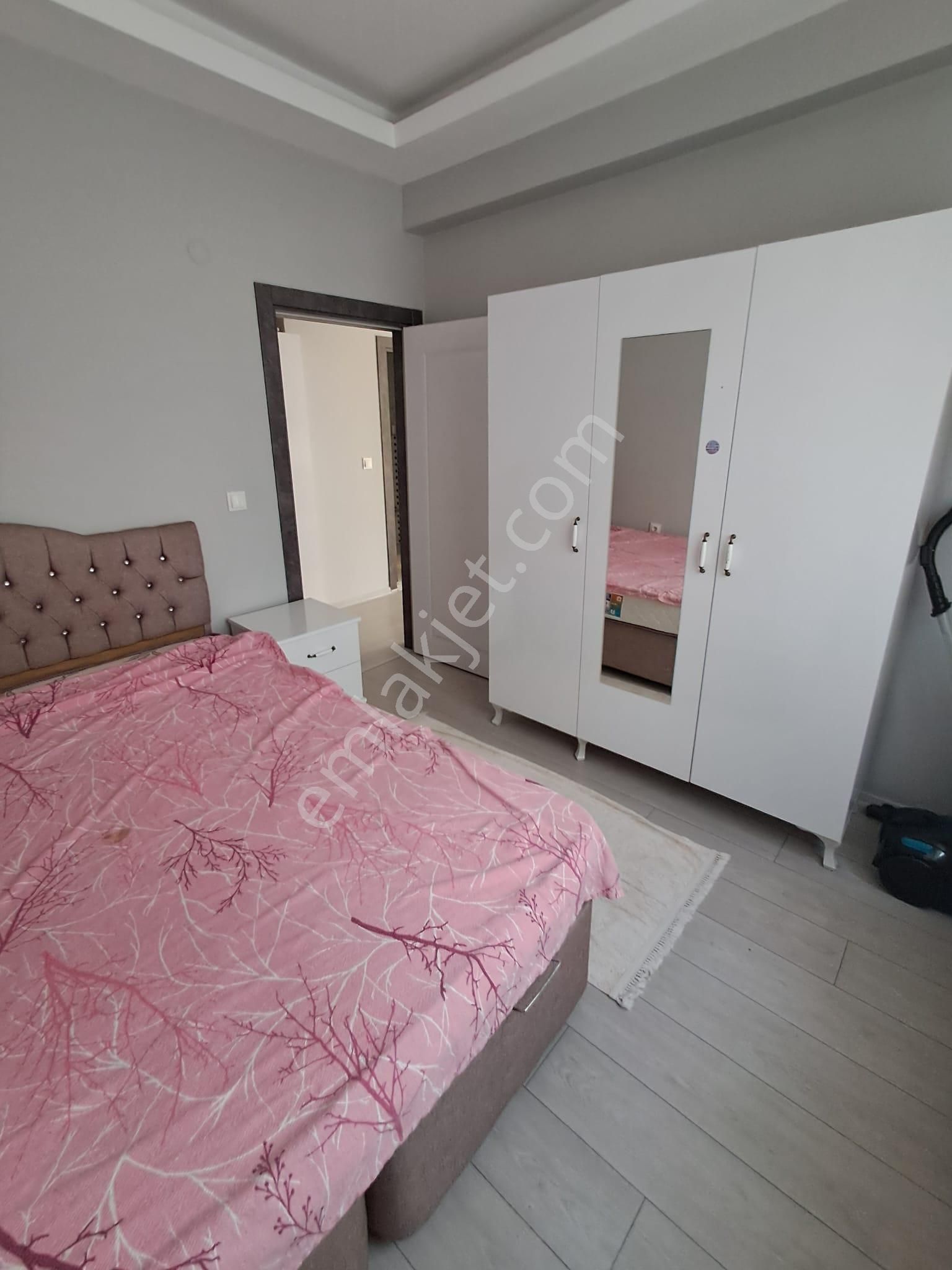 Samsun Atakum Körfez Tramvay 20 Mt Eşyalı 1+1 Acil Satılık Daire - Görsel 8