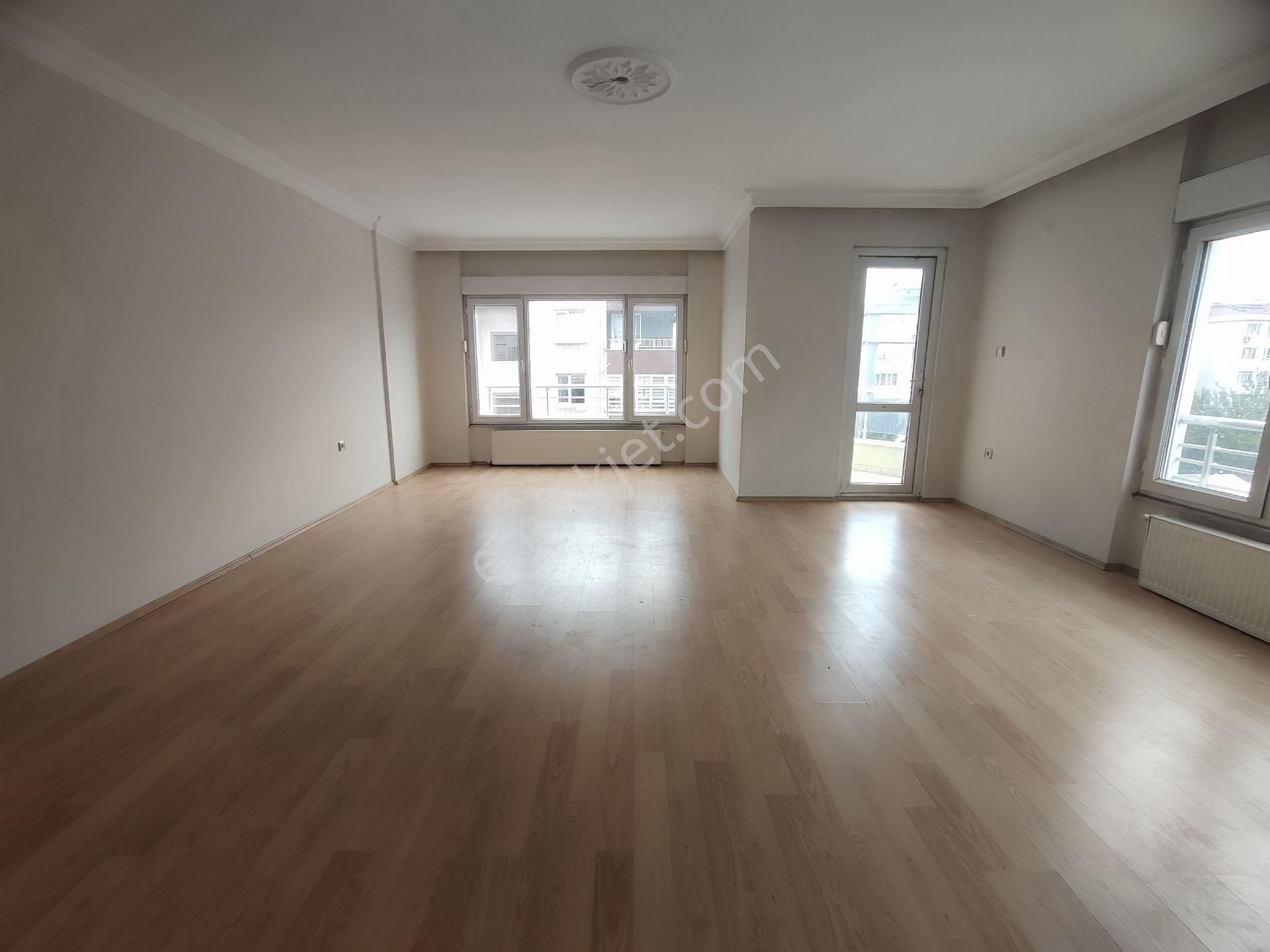 Kardeşten Edremit Merkezde Jeotermalli Ara Kat Geniş 3+1 Daire - Görsel 11