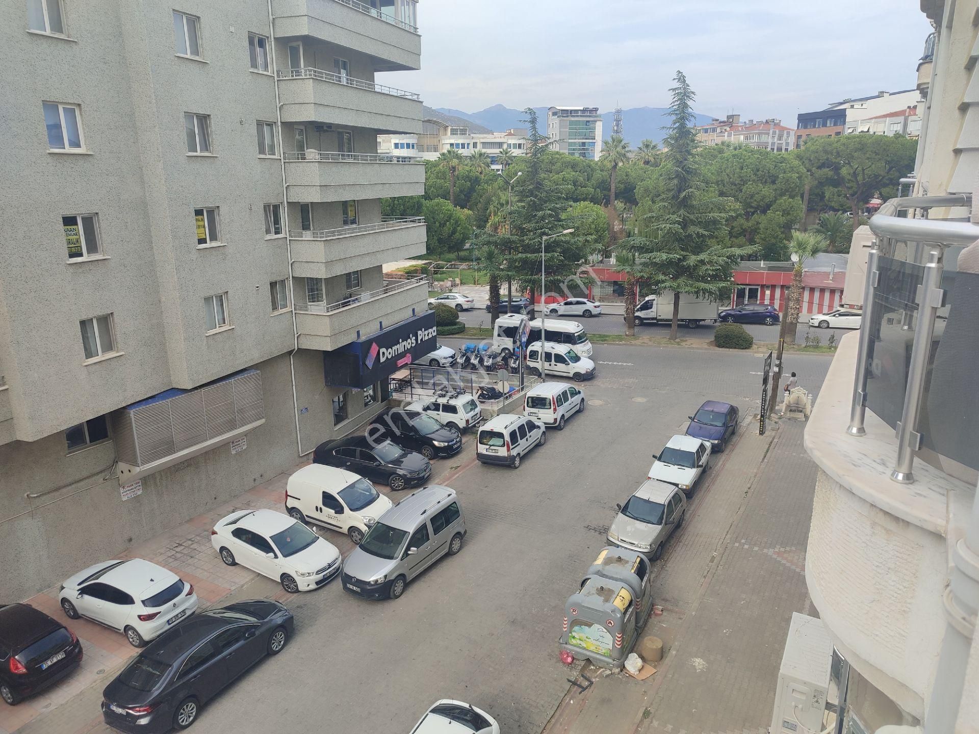 Kardeşten Edremit Merkezde Jeotermalli Ara Kat Geniş 3+1 Daire - Görsel 20