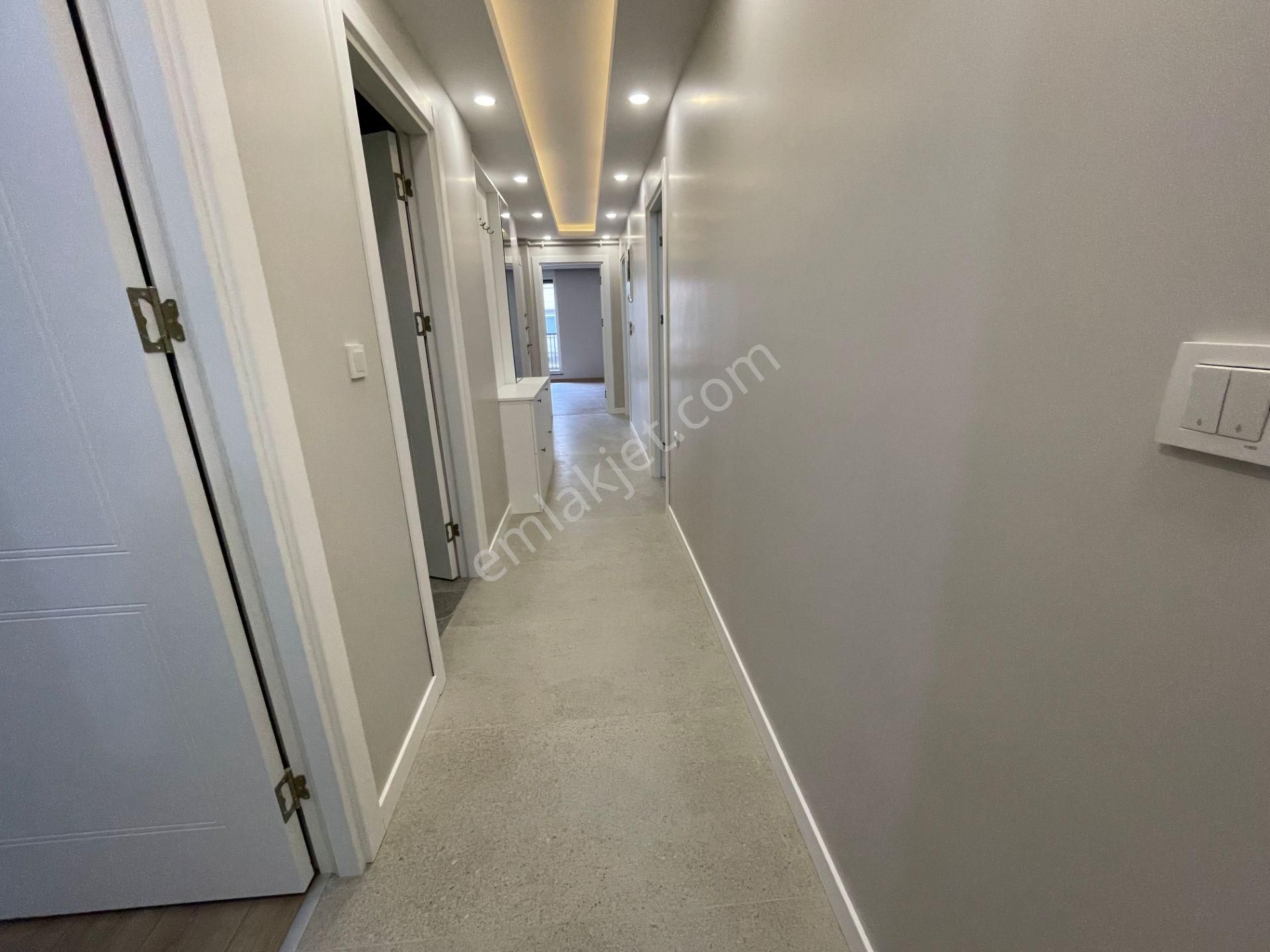 Bahçelievler Çalışlar Caddesi Yakını Sıfır Binada Satılık 3+1 - Görsel 24