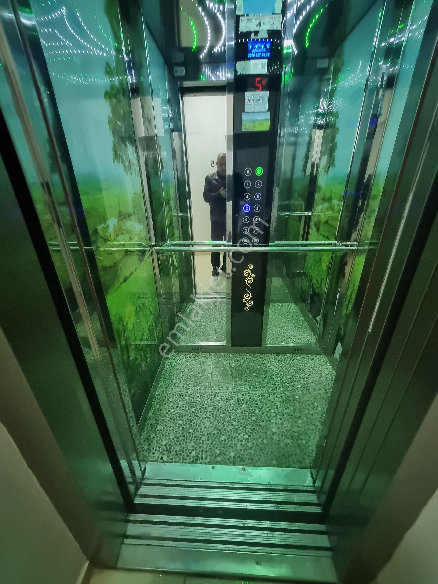 Cumhuriyet Mahallesinde Fenlisesine Yakın Ara Kat Site İçinde Daire Satılık - Görsel 25