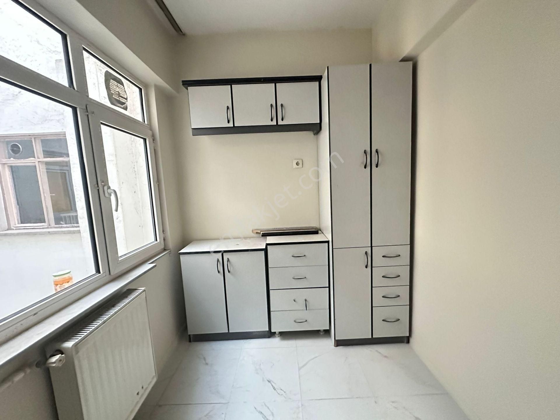 Gata Hastanesine Yürüme Mesafesi 3+1 Katta Temiz Daire - Görsel 9