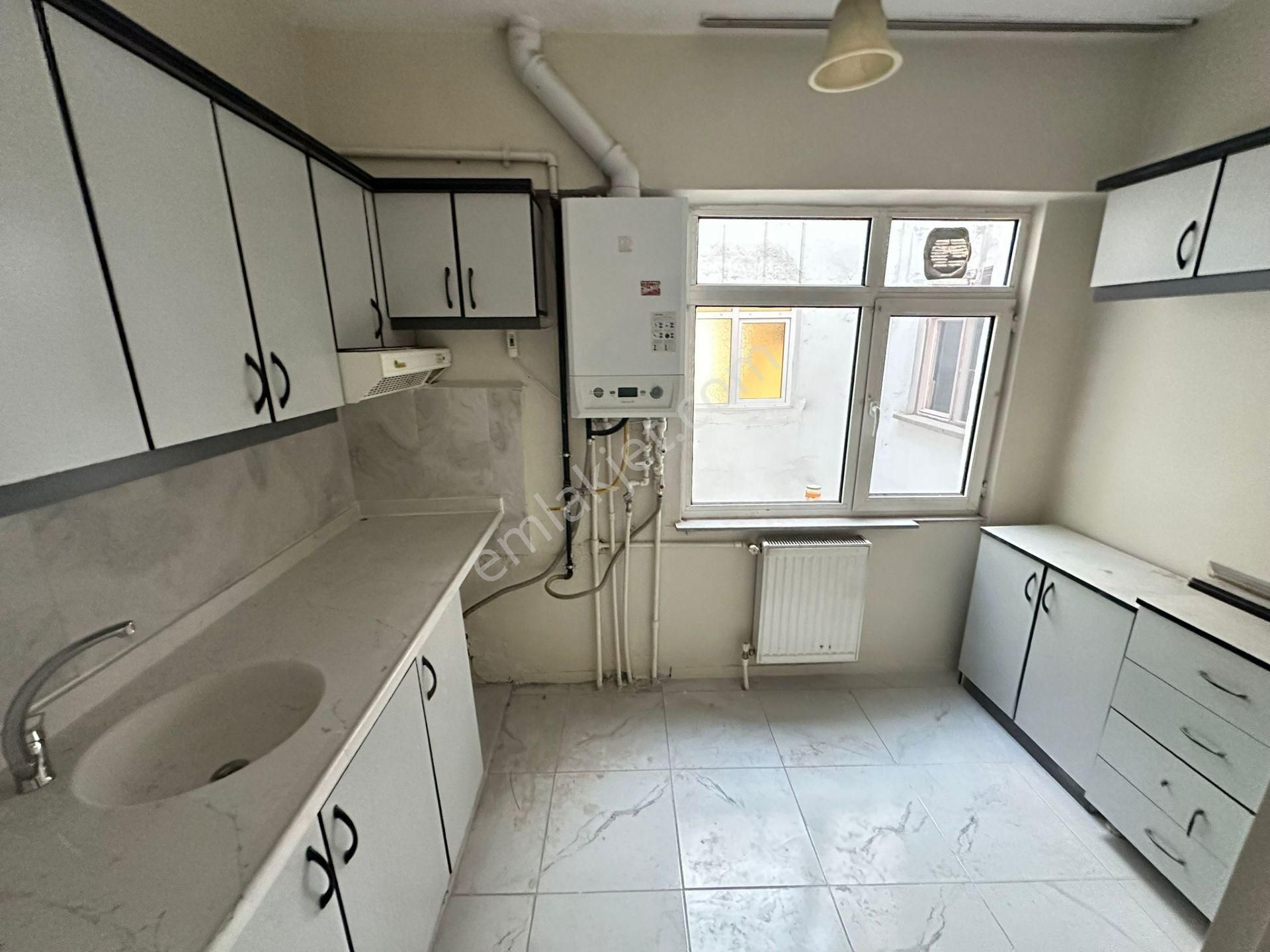 Gata Hastanesine Yürüme Mesafesi 3+1 Katta Temiz Daire - Görsel 8