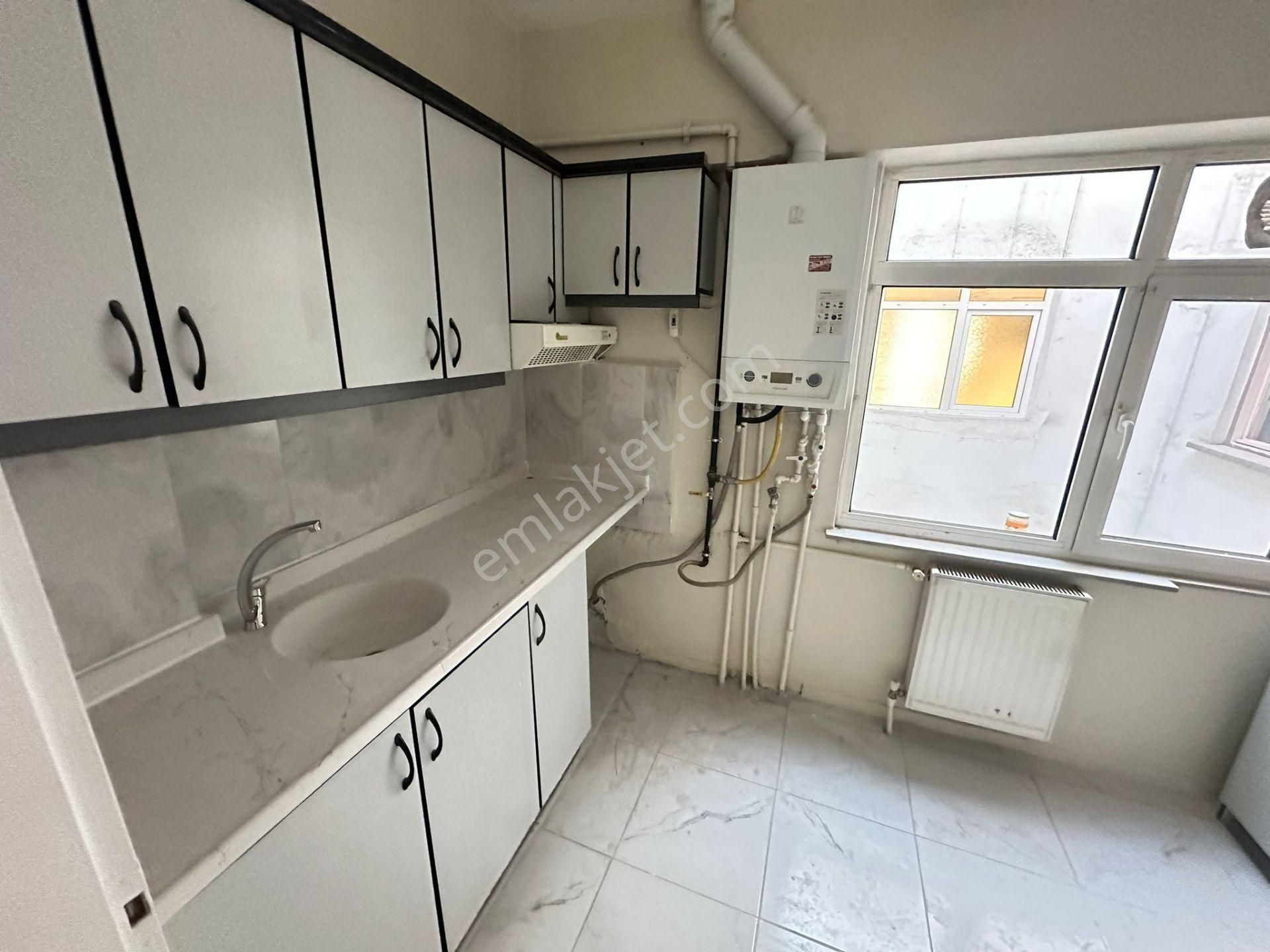 Gata Hastanesine Yürüme Mesafesi 3+1 Katta Temiz Daire - Görsel 11