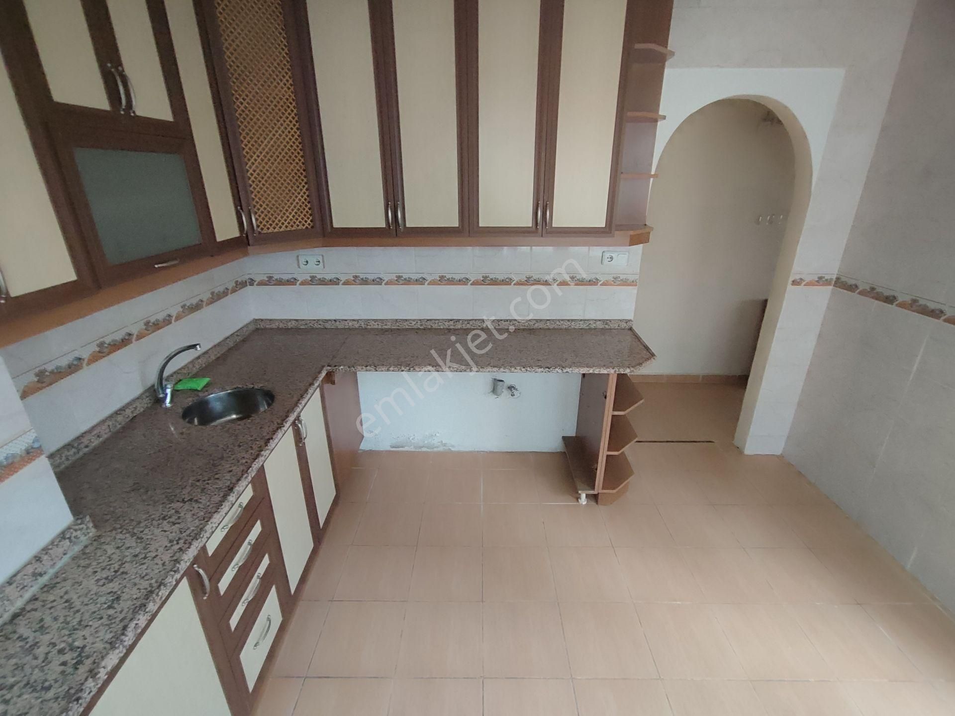 Kardeşten Akçay Yenimahallede Müstakil Havasında Geniş 3+1 Daire - Görsel 3