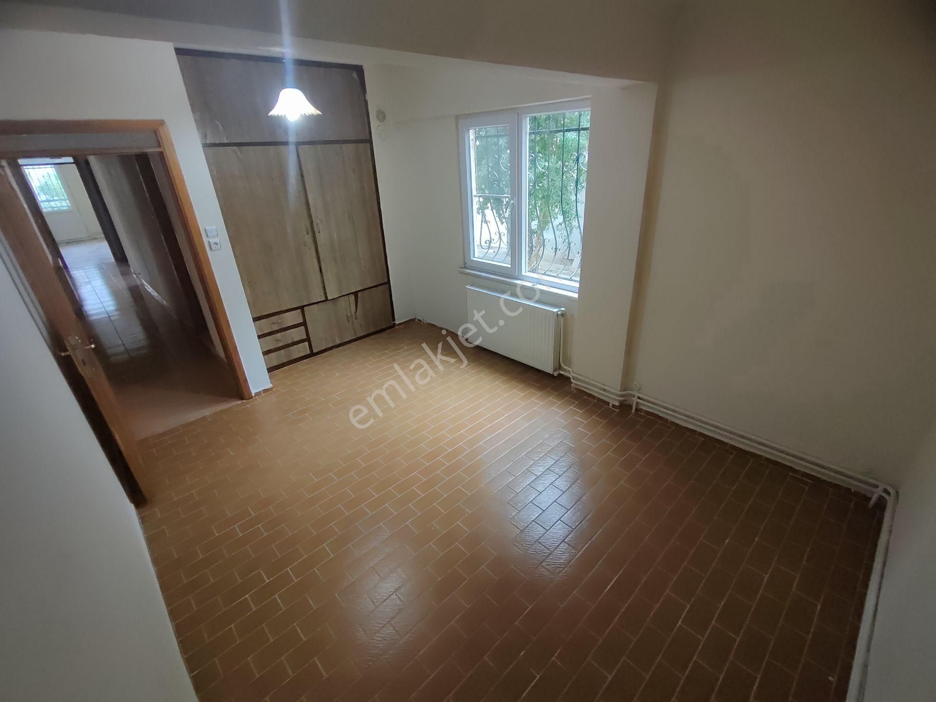 Kardeşten Akçay Yenimahallede Müstakil Havasında Geniş 3+1 Daire - Görsel 16