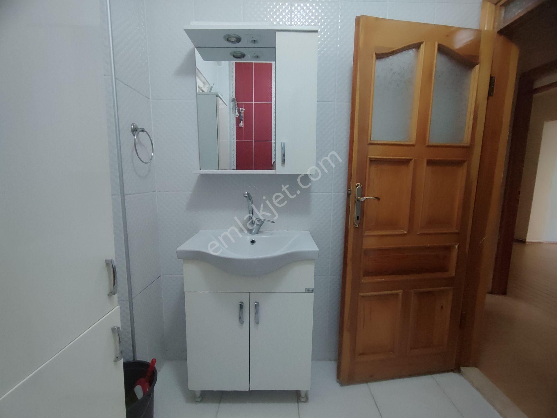 Kardeşten Akçay Yenimahallede Müstakil Havasında Geniş 3+1 Daire - Görsel 23