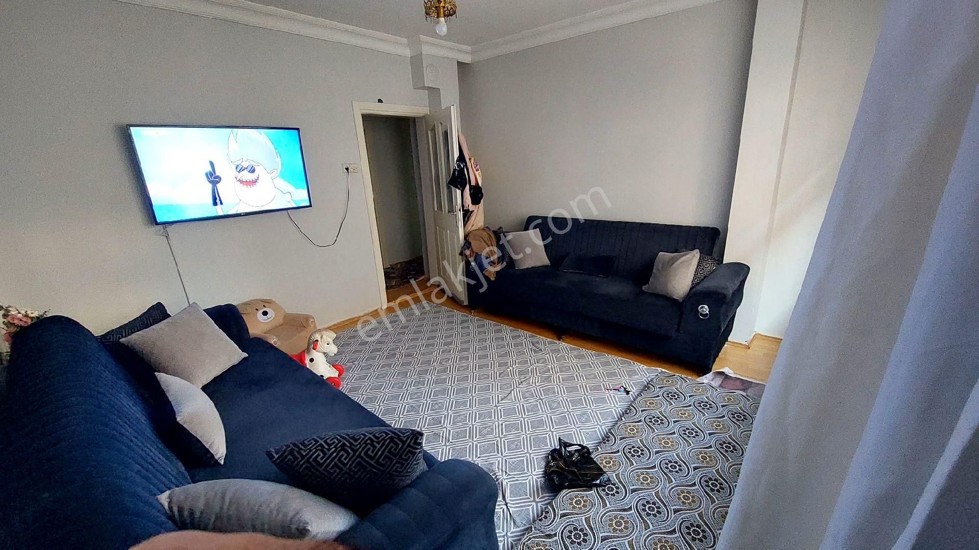 Bağcılar Çınar Mah.de 95 M2 2+1