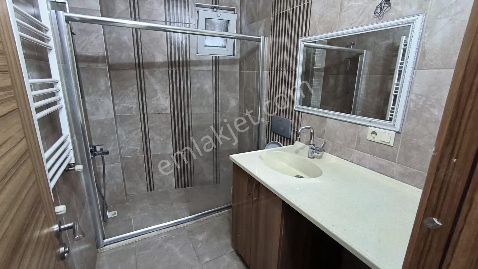 Trabzon Meydan Kemerkaya Da Satılık 1+1 Daire - Görsel 11