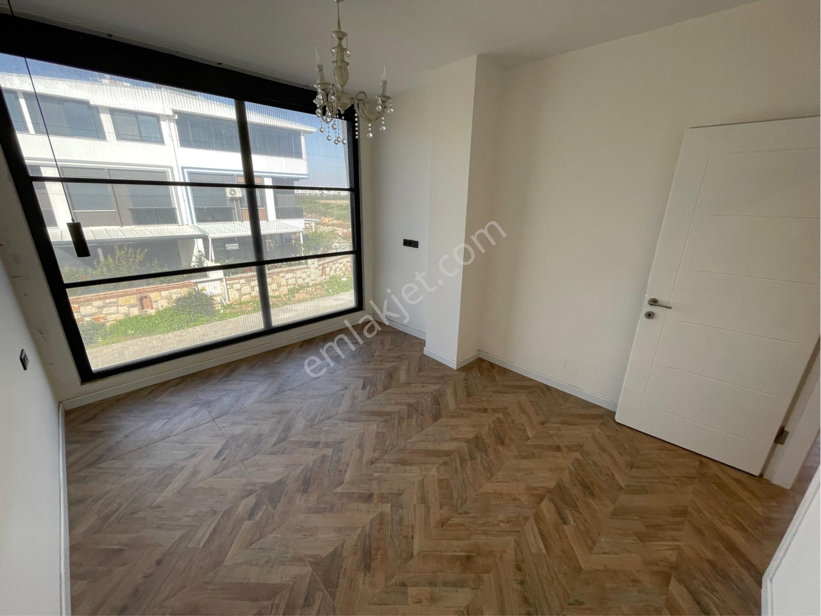 ❗️3+1 Site İçerisinde Villa Havuzlu Müstakil Bahçeli❗️ - Görsel 17