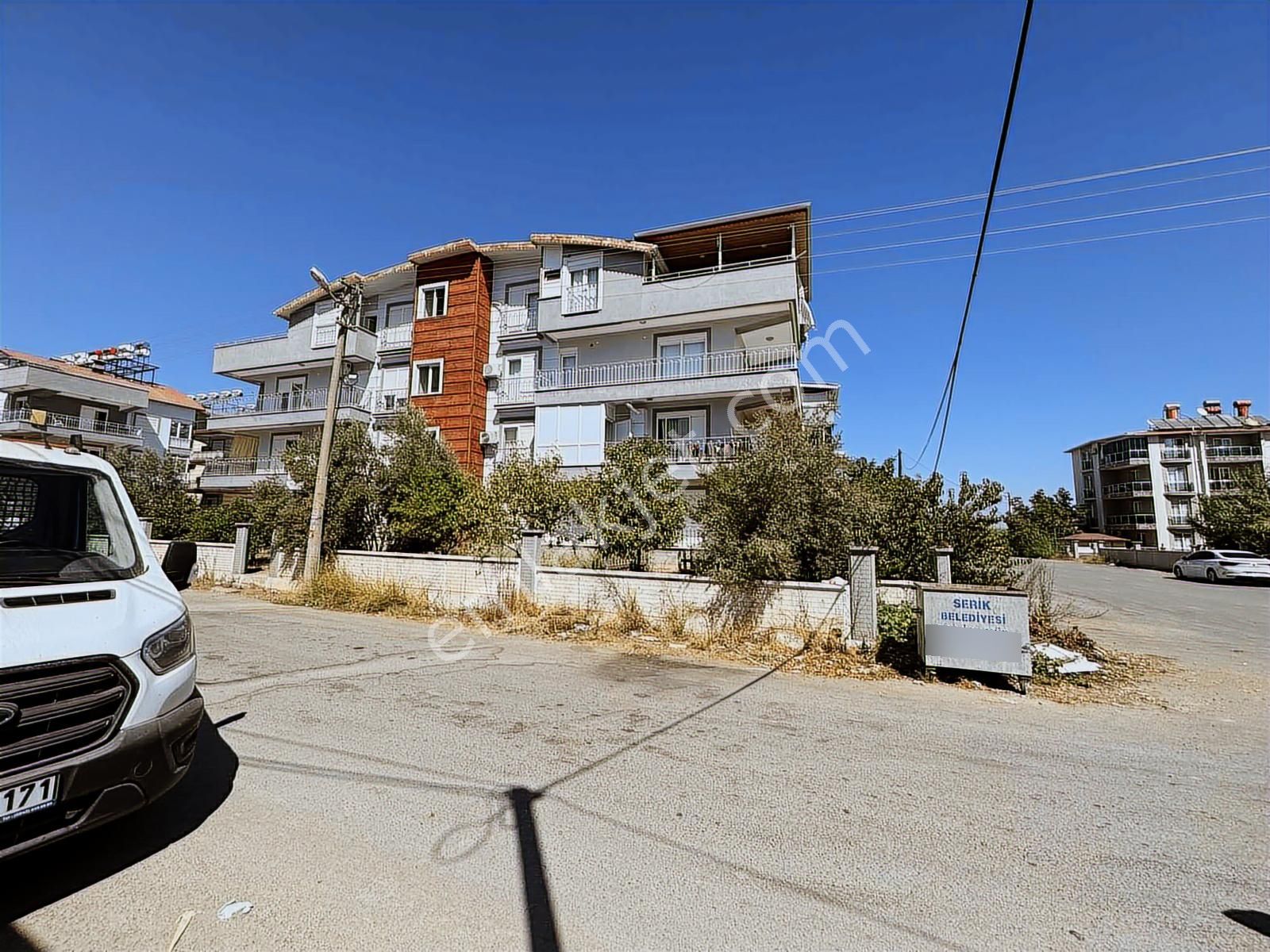 Kadriye'de Merkezi Konumda Doğal Ğazlı Bahçeli Ara Kat 3+1 Daire - Görsel 5