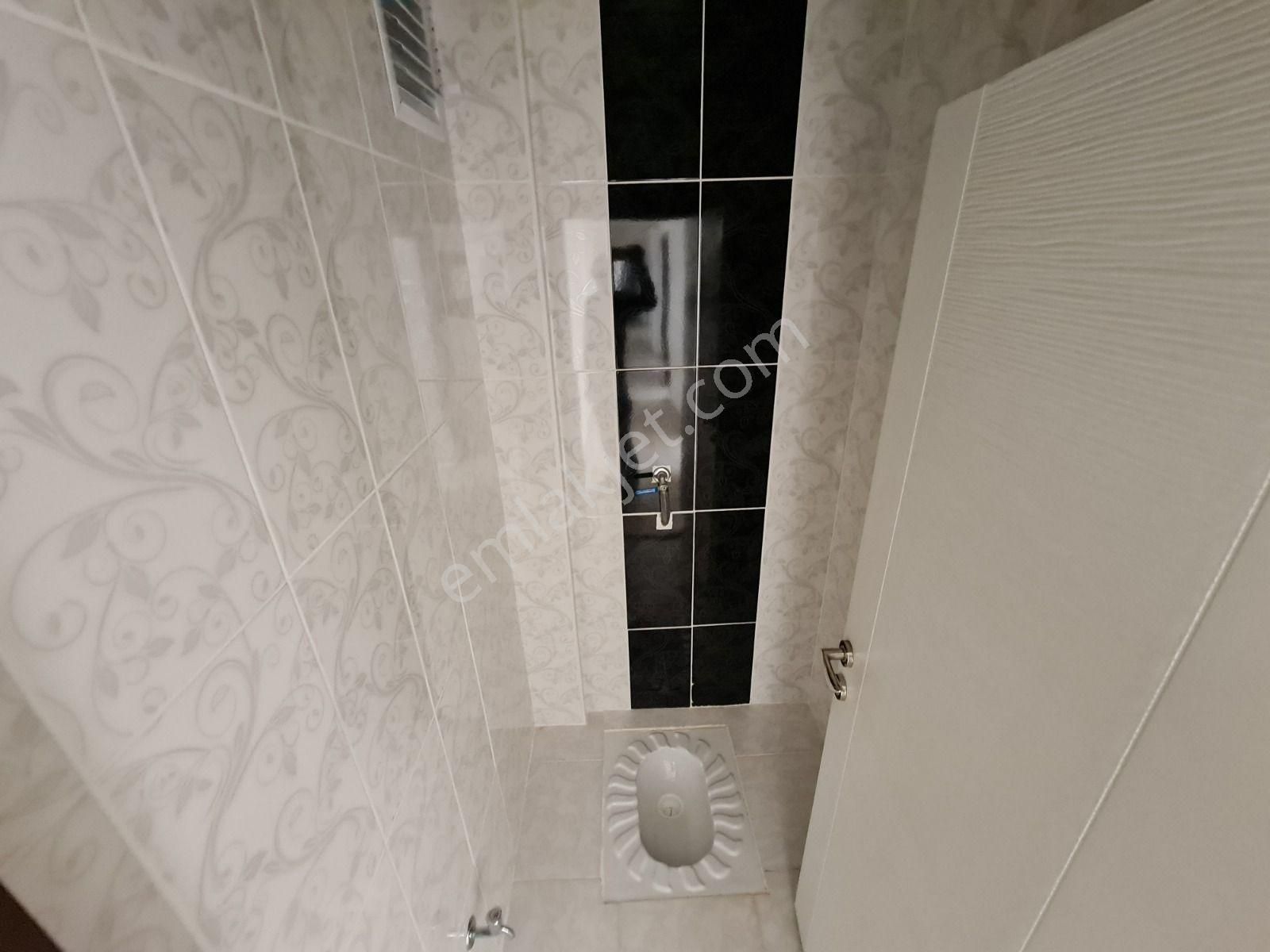 Sarıkamış Caddesi Üzerinde Ön Cephe Full Yapılı Kiralık Daire - Görsel 14