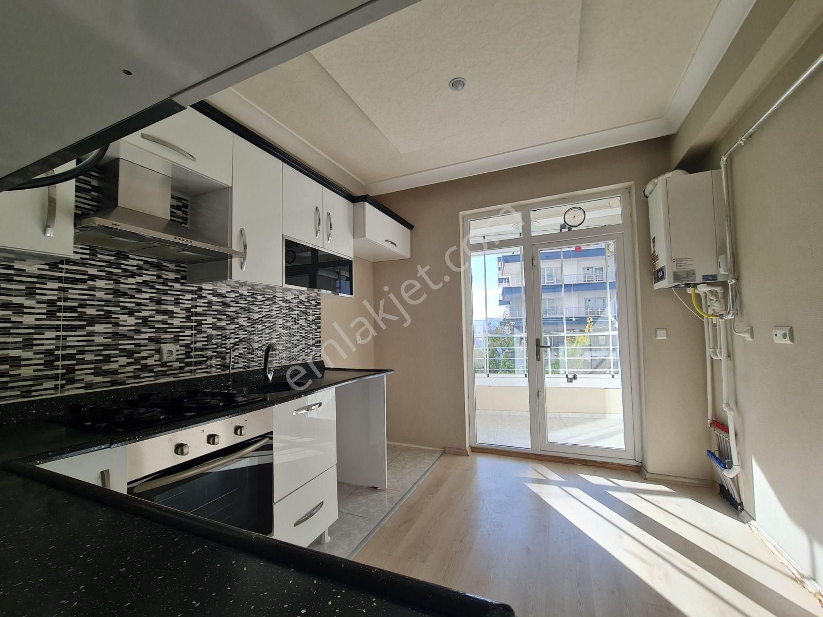 Sarıkamış Caddesi Üzerinde Ön Cephe Full Yapılı Kiralık Daire - Görsel 6