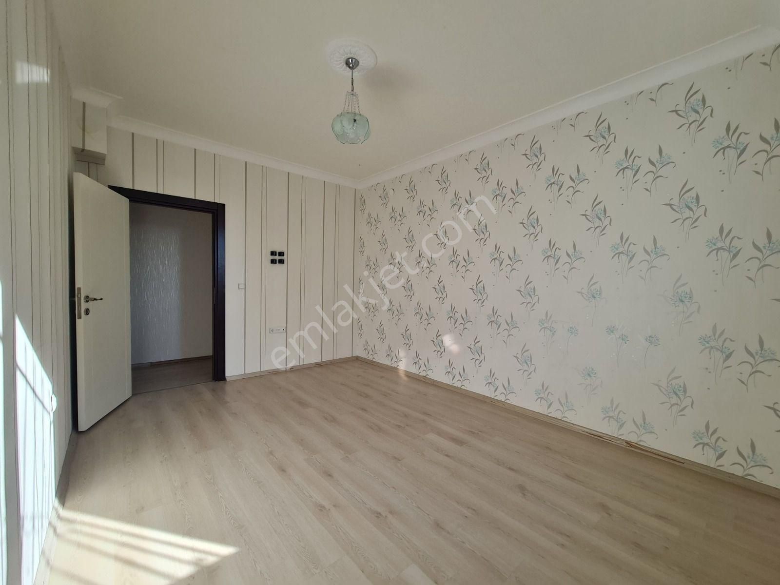 Sarıkamış Caddesi Üzerinde Ön Cephe Full Yapılı Kiralık Daire - Görsel 21