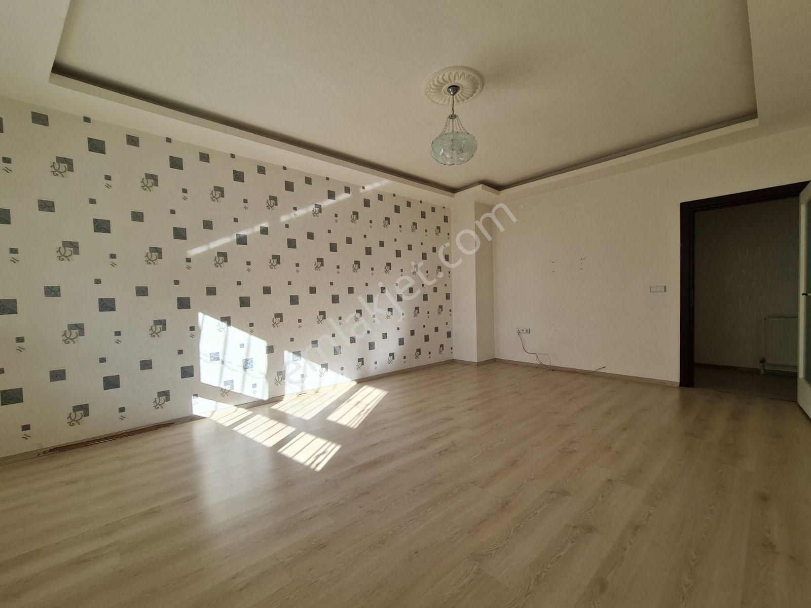 Sarıkamış Caddesi Üzerinde Ön Cephe Full Yapılı Kiralık Daire - Görsel 10