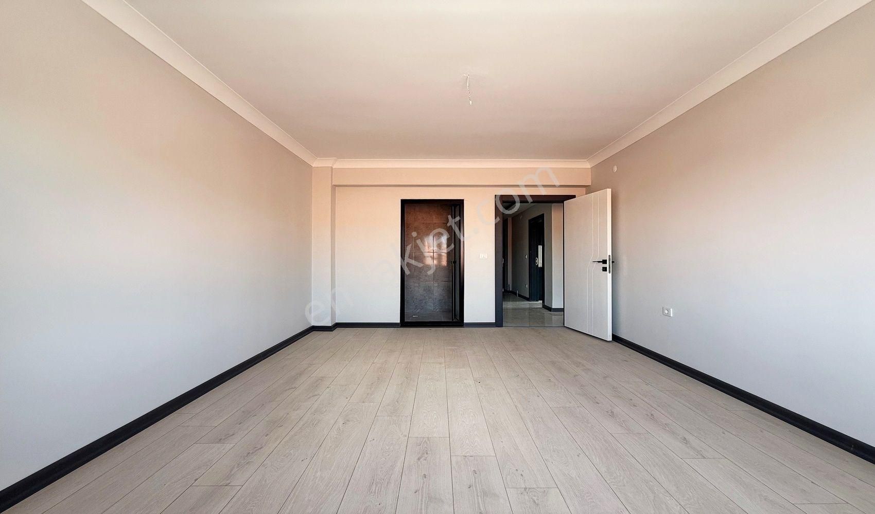 Vadi'den Karakayada Sıfır Ara Kat Ebeveyn Banyolu 3+1 Satılık - Görsel 10