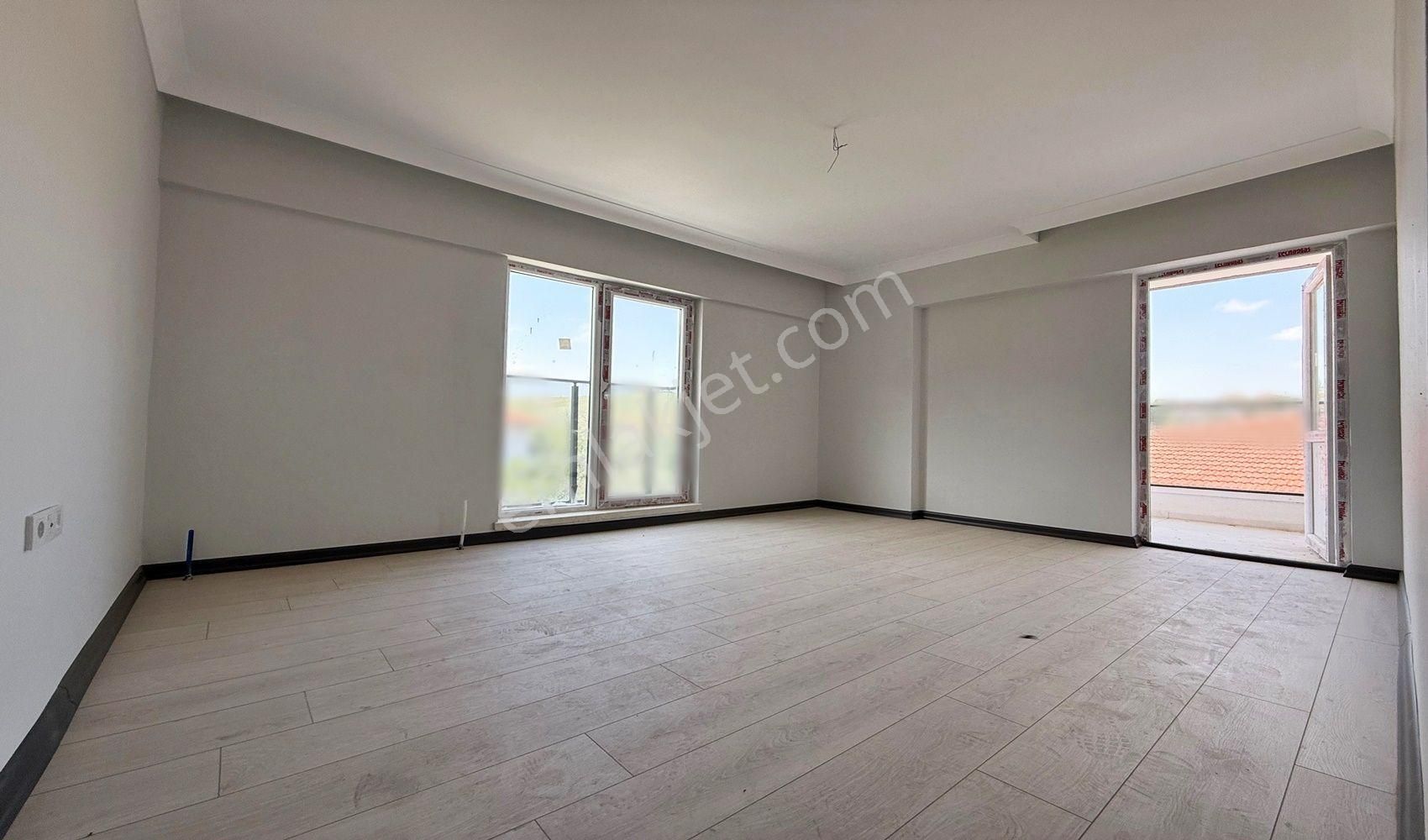 Vadi'den Karakayada Sıfır Ara Kat Ebeveyn Banyolu 3+1 Satılık - Görsel 12