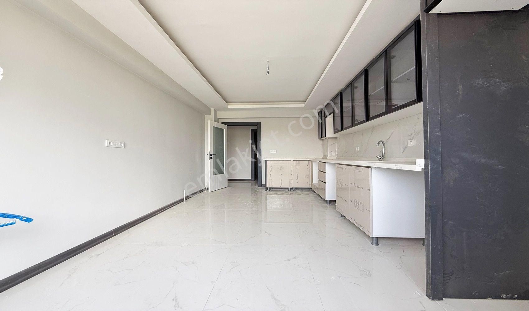 Vadi'den Karakayada Sıfır Ara Kat Ebeveyn Banyolu 3+1 Satılık - Görsel 3