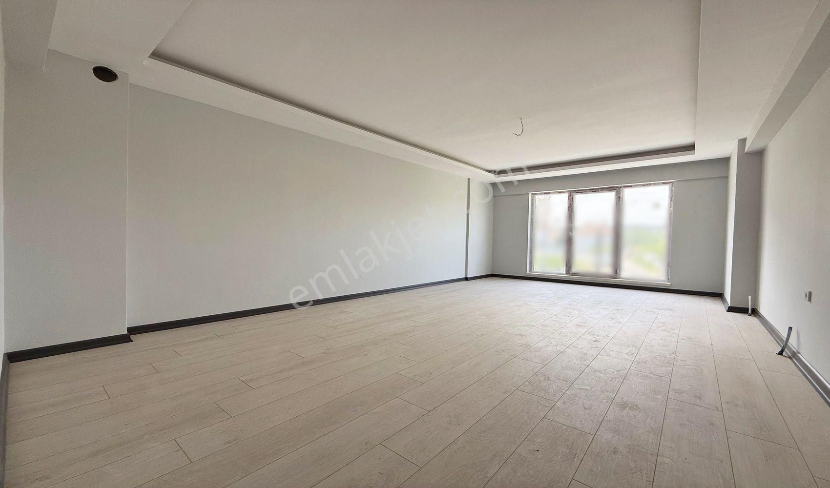 Vadi'den Karakayada Sıfır Ara Kat Ebeveyn Banyolu 3+1 Satılık - Görsel 18