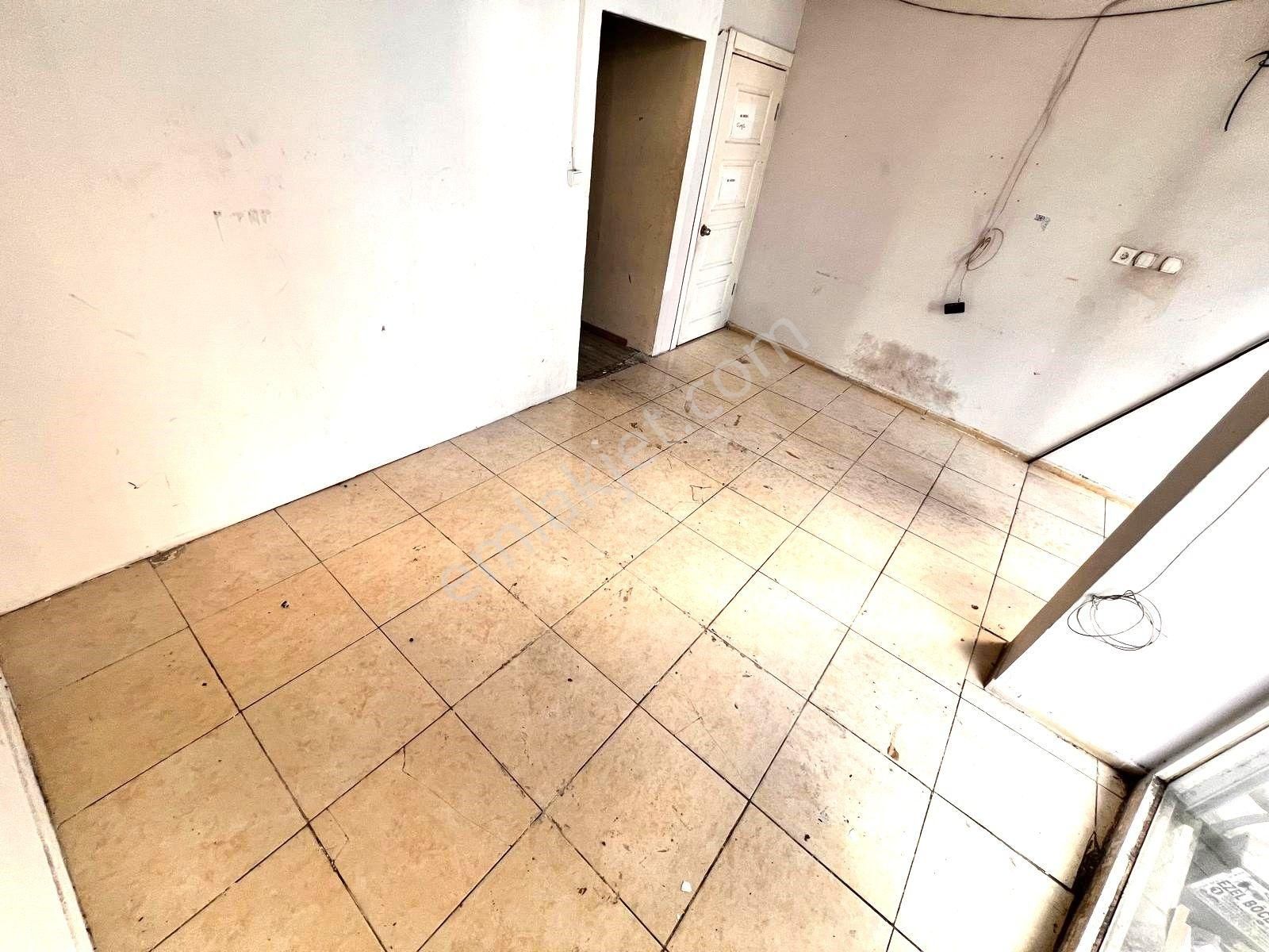 Seba'dan Tevfikbey Mh Merkez Caddeye 3. Bina'da Kiralık Dükkan 120m2 - Görsel 6