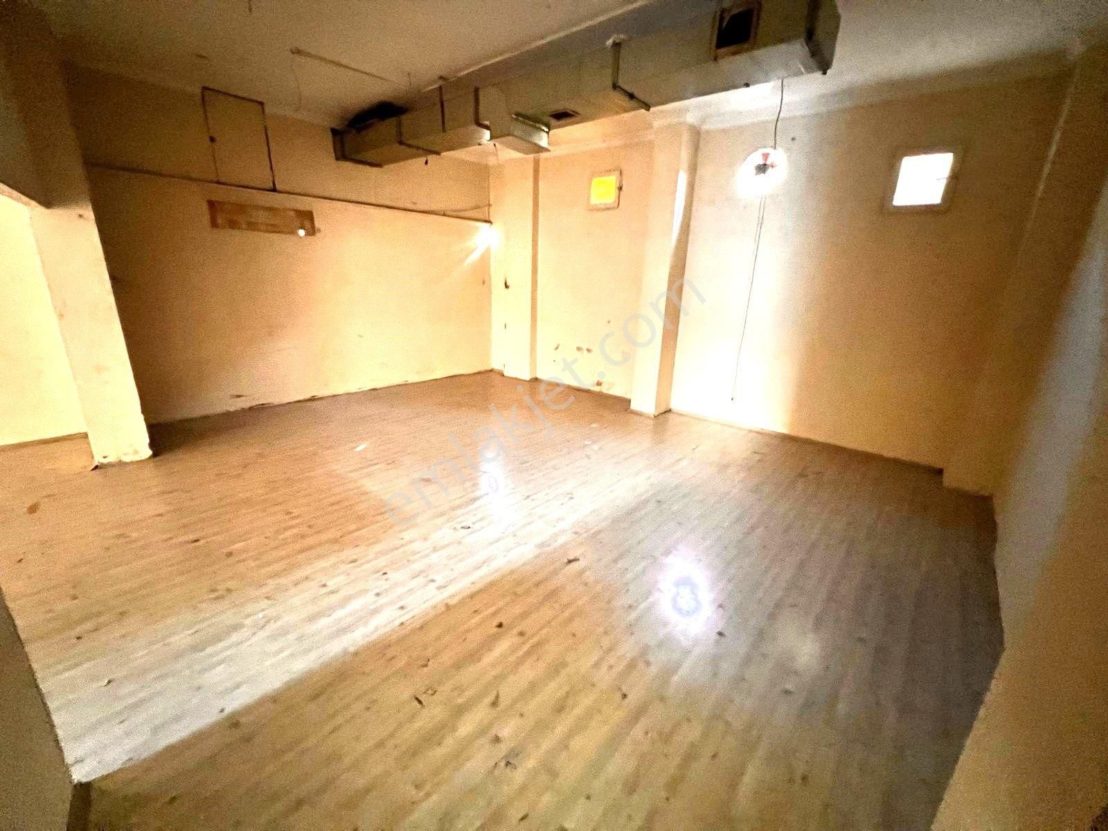 Seba'dan Tevfikbey Mh Merkez Caddeye 3. Bina'da Kiralık Dükkan 120m2 - Görsel 17
