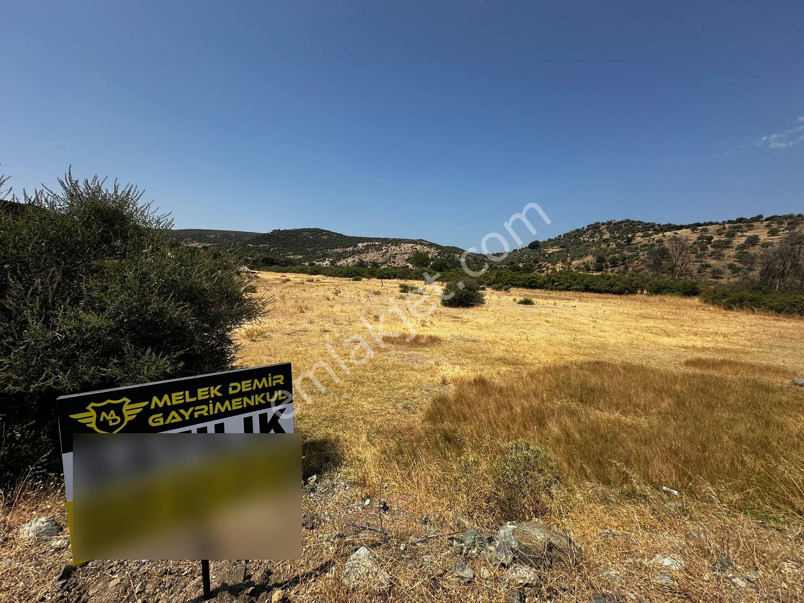Melek Demirden Çanakkale İzmir Yolu Üzerinde Yatırımlık