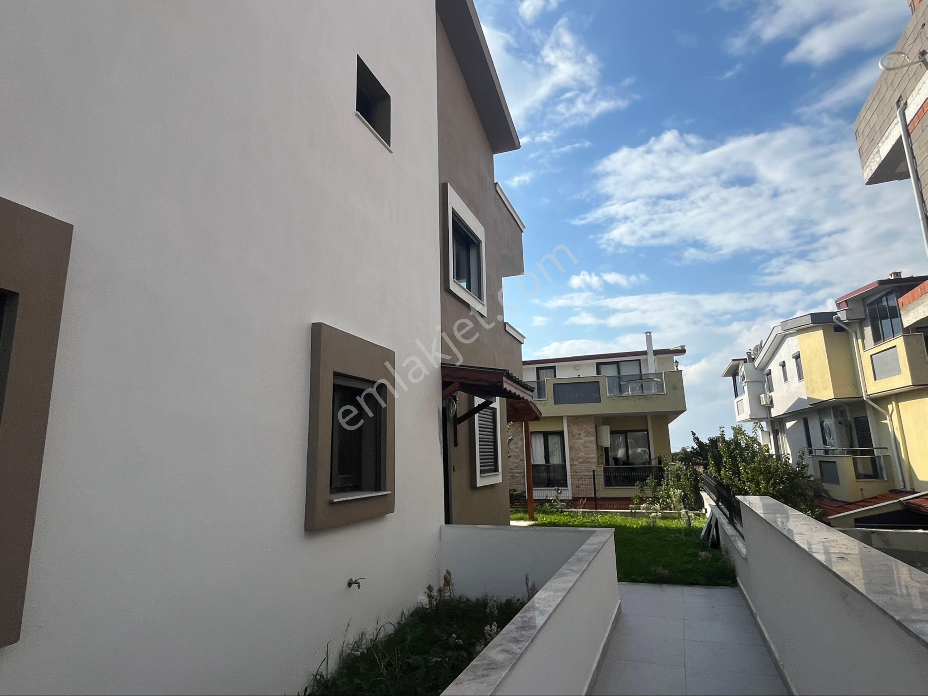 Özderede Muhteşem Konumda Geniş Bahçeli Denize 400mt 3+1 Lüx Villa - Görsel 6