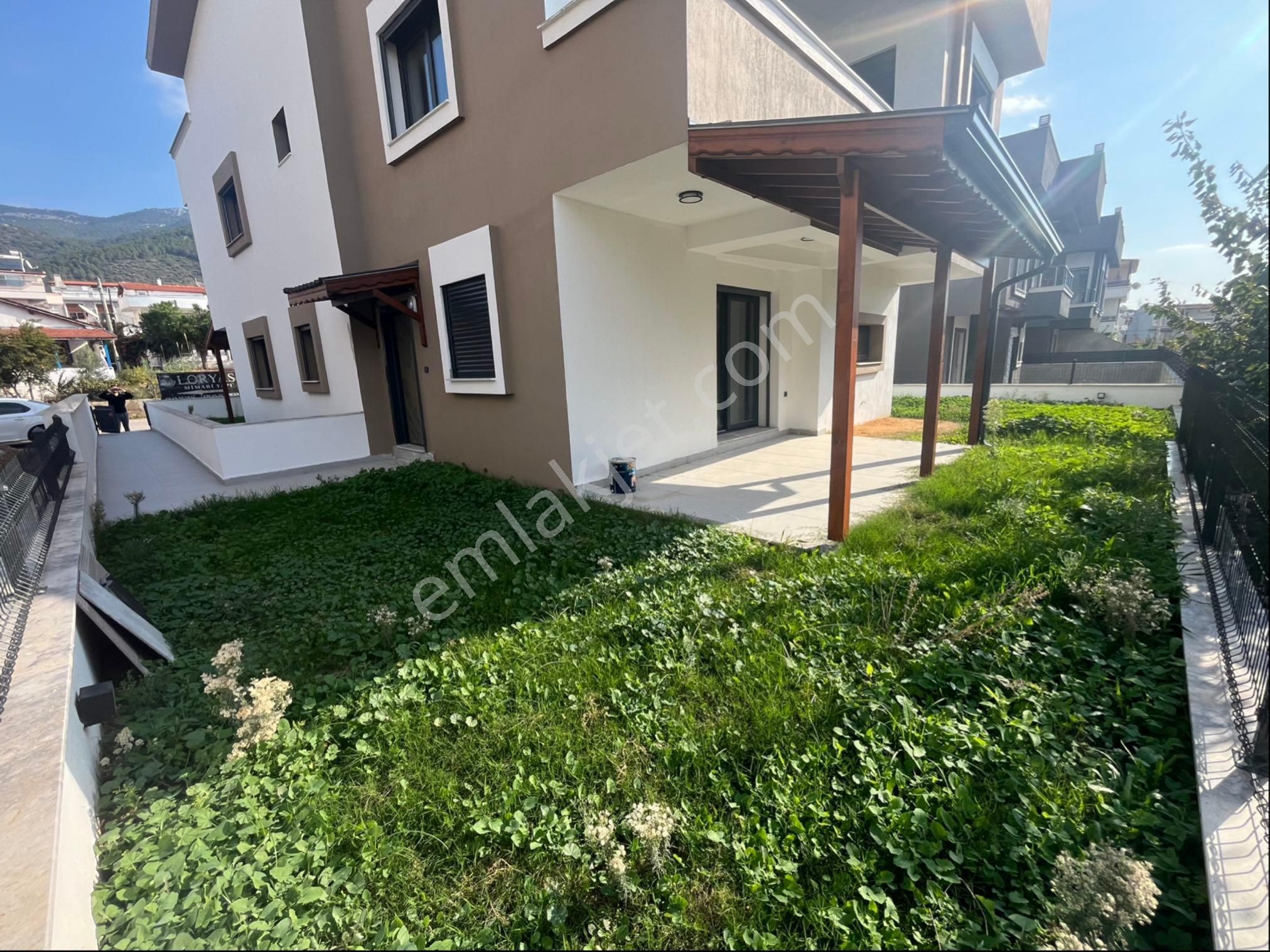 Özderede Muhteşem Konumda Geniş Bahçeli Denize 400mt 3+1 Lüx Villa - Görsel 7