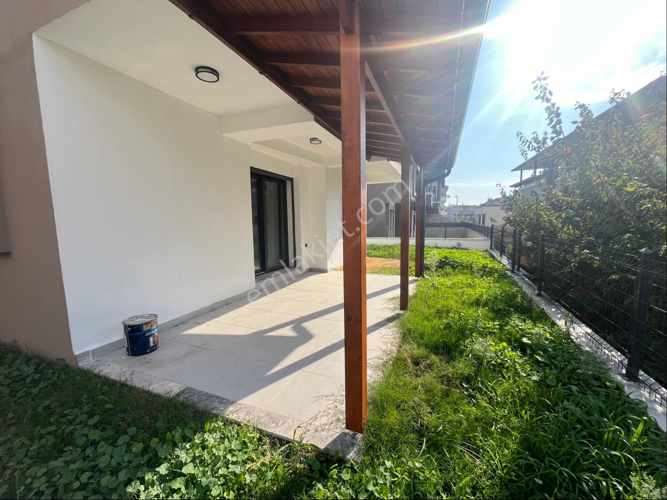 Özderede Muhteşem Konumda Geniş Bahçeli Denize 400mt 3+1 Lüx Villa - Görsel 4