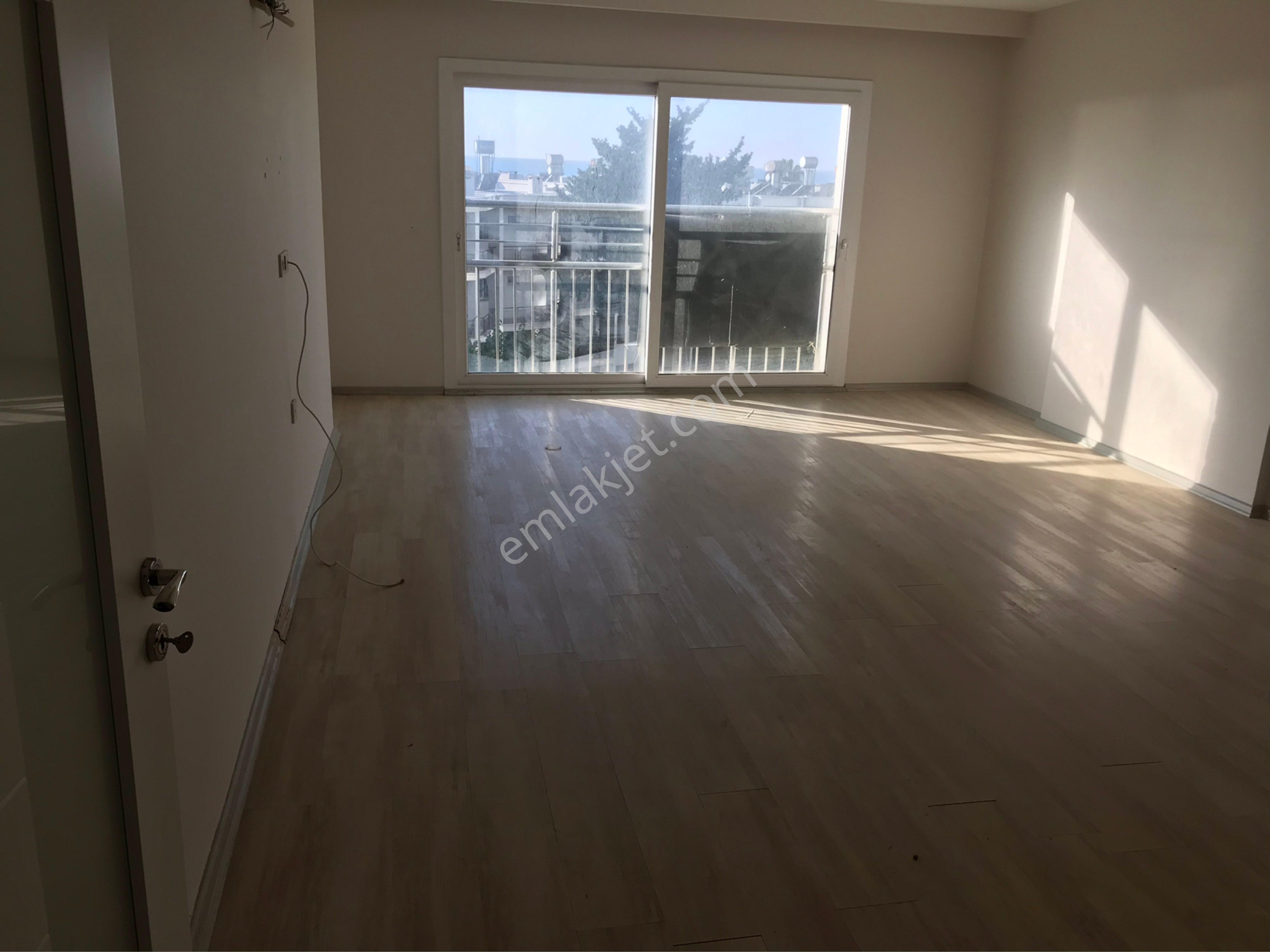 Erdemli De Satılık Denize Nazır 4+1 Daire - Görsel 12