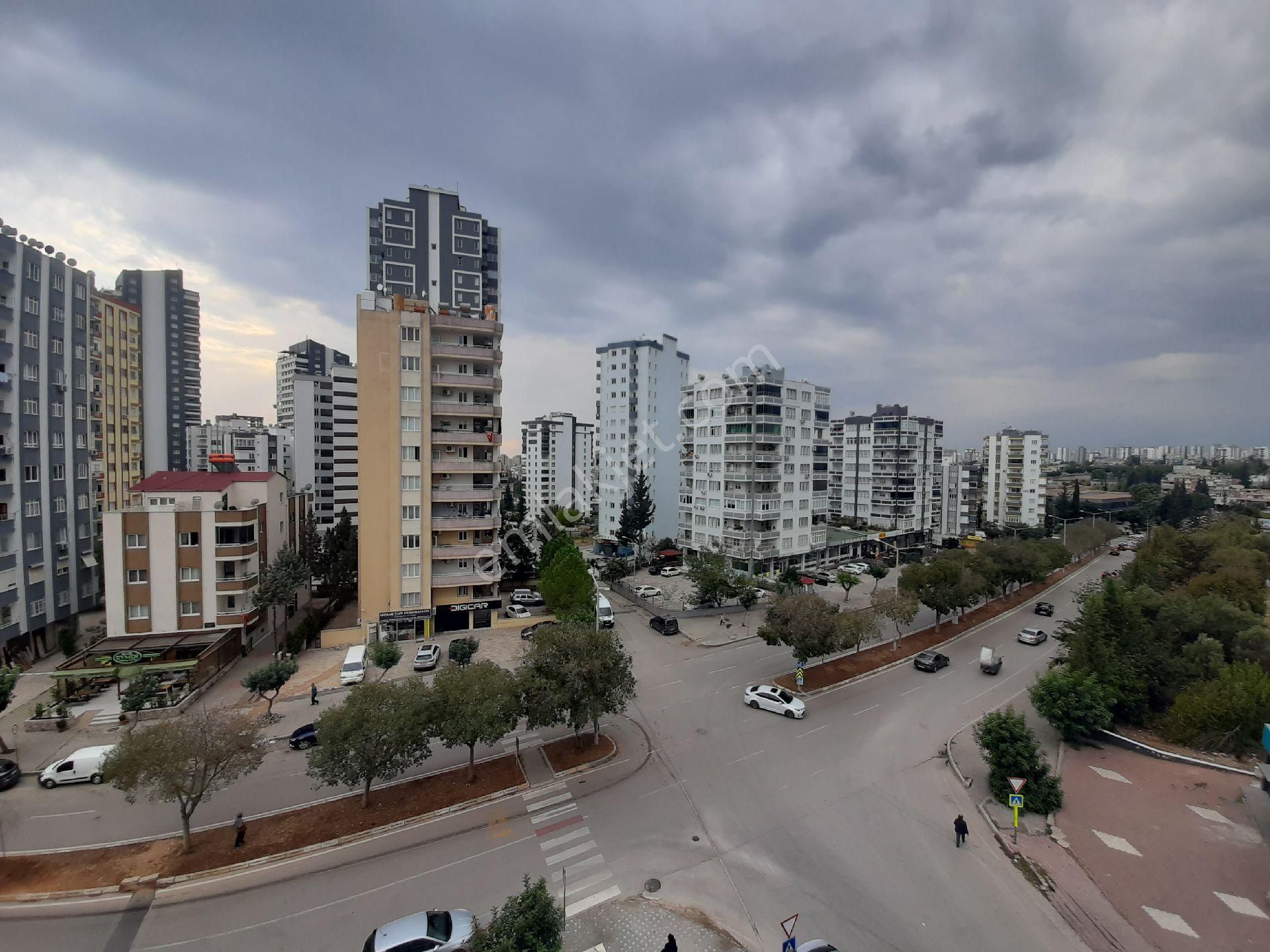 Huzurevleri Mah.çukurova Belediyesi Civ.80.yıl Bulvar Üzeri Yatay Mimari Full Eşyalı Satılık Lüks - Görsel 10