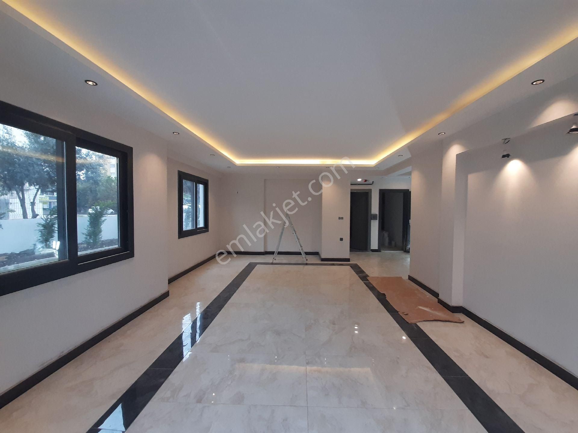 Huzurevleri Mah.çukurova Belediyesi Civ.80.yıl Bulvar Üzeri Yatay Mimari Full Eşyalı Satılık Lüks - Görsel 12